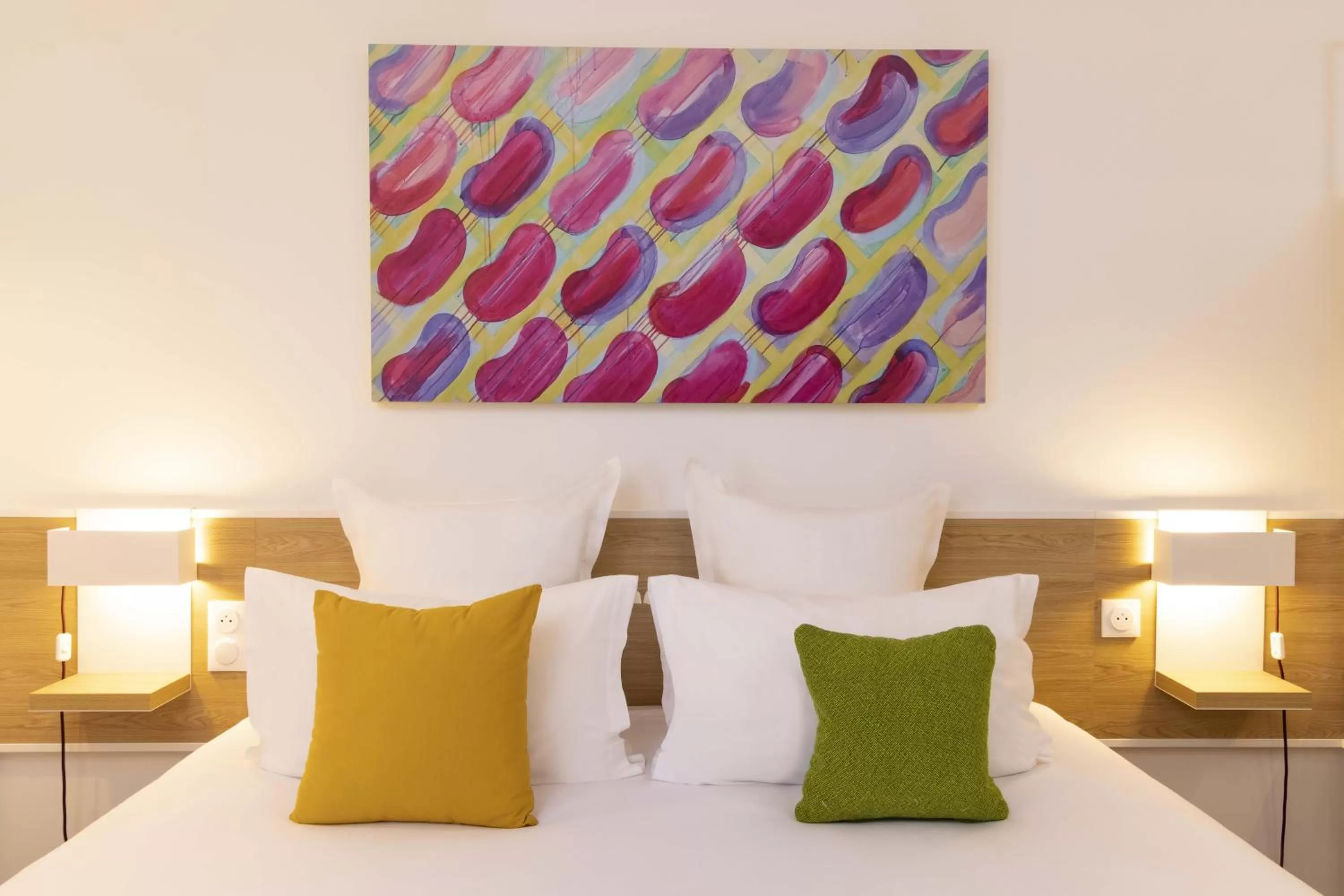 Photo of the whole room, Bed in Hotel Paris Louis Blanc