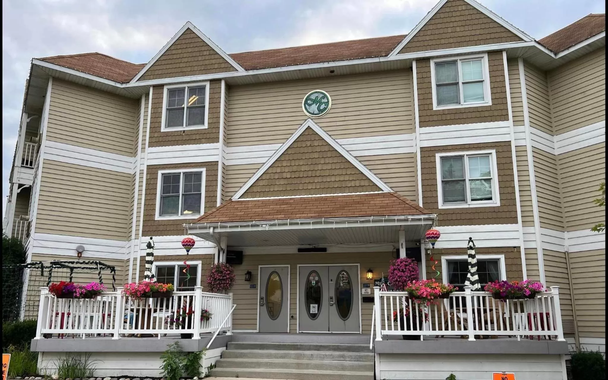 Property Building in Mill Creek Hotel