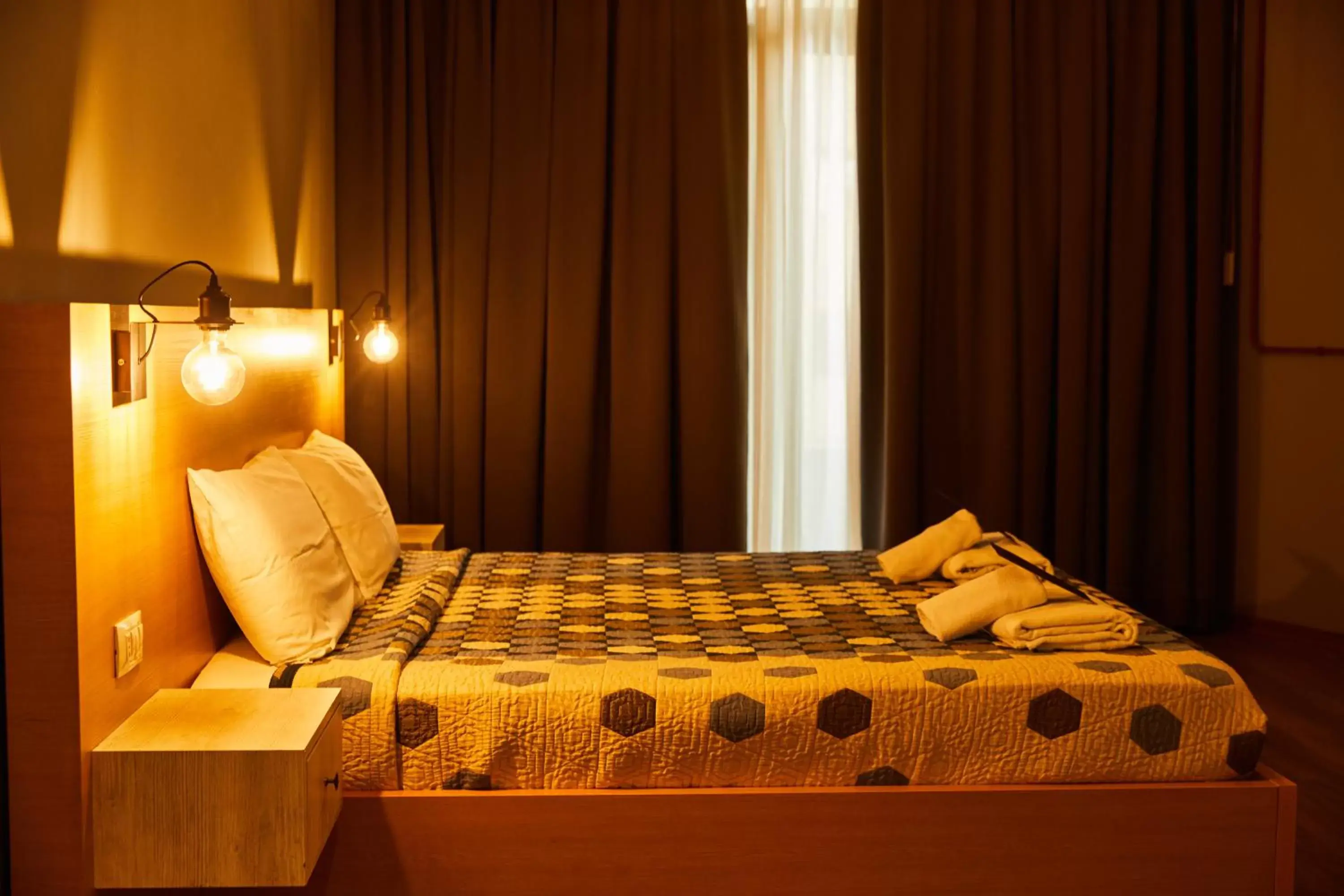 Property building, Bed in Arc Hotel Tirana