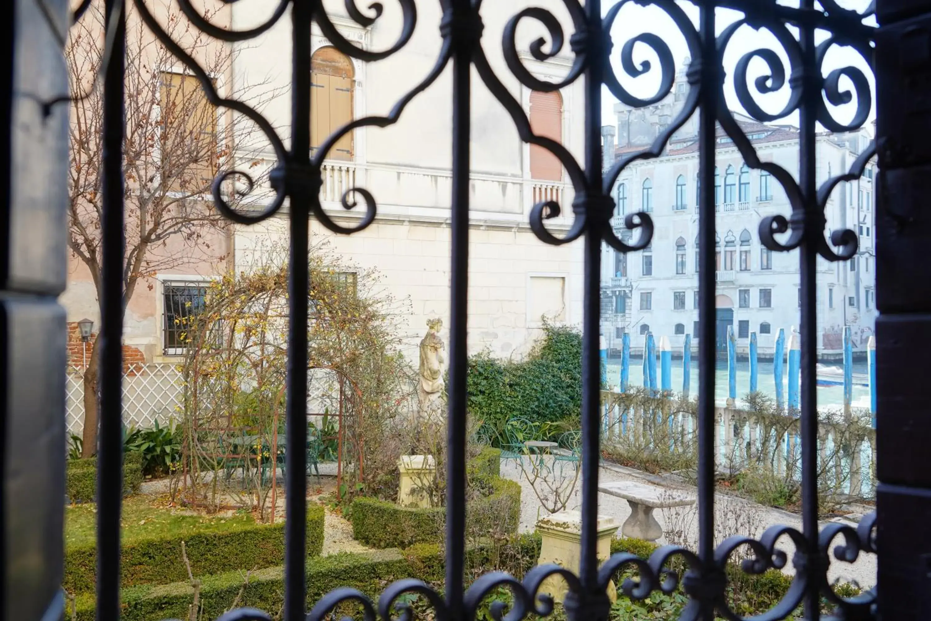 Garden view in Granda Sweet Suites Garden view in Granda Sweet Suites