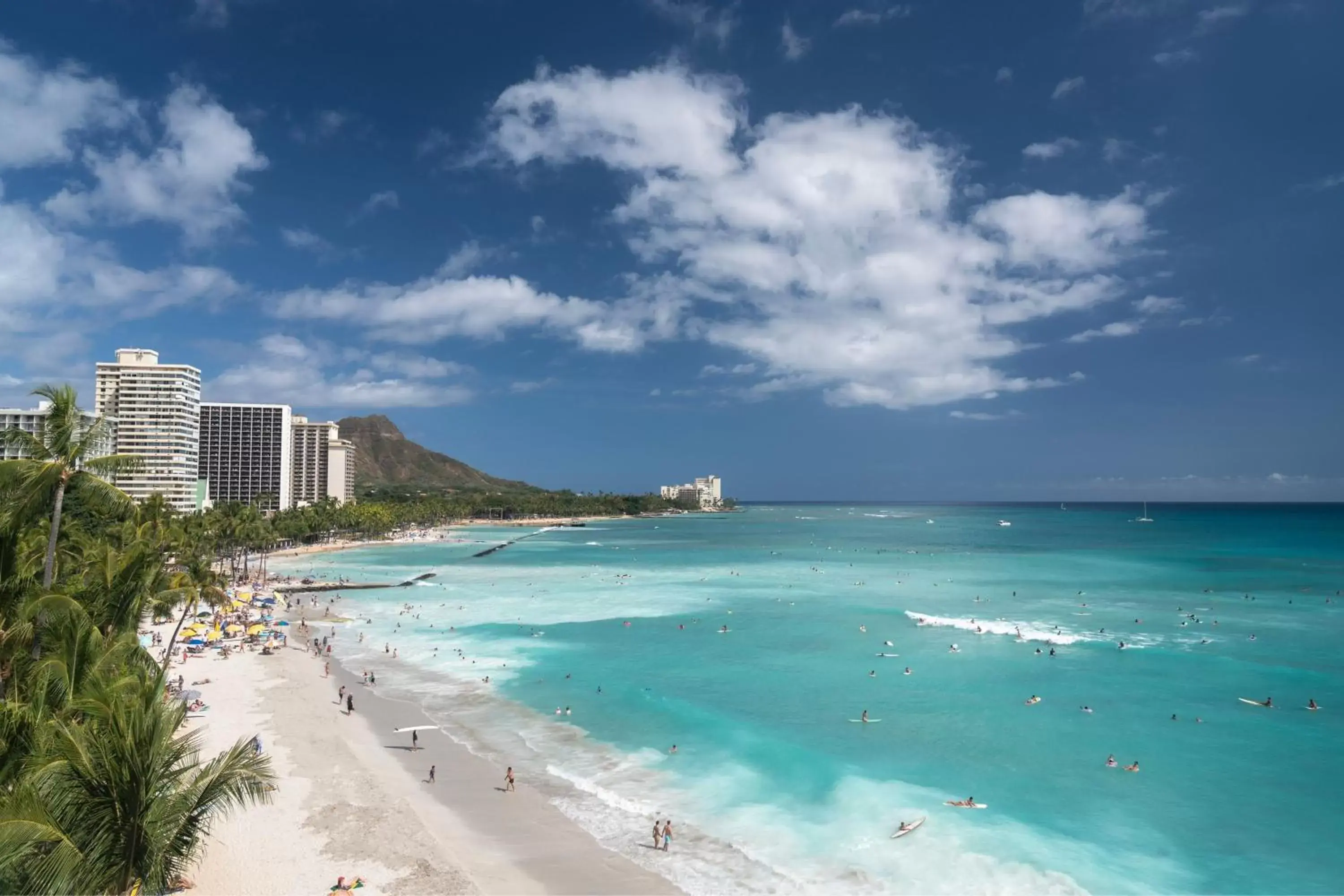 Photo of the whole room, Beach in Moana Surfrider, A Westin Resort & Spa, Waikiki Beach