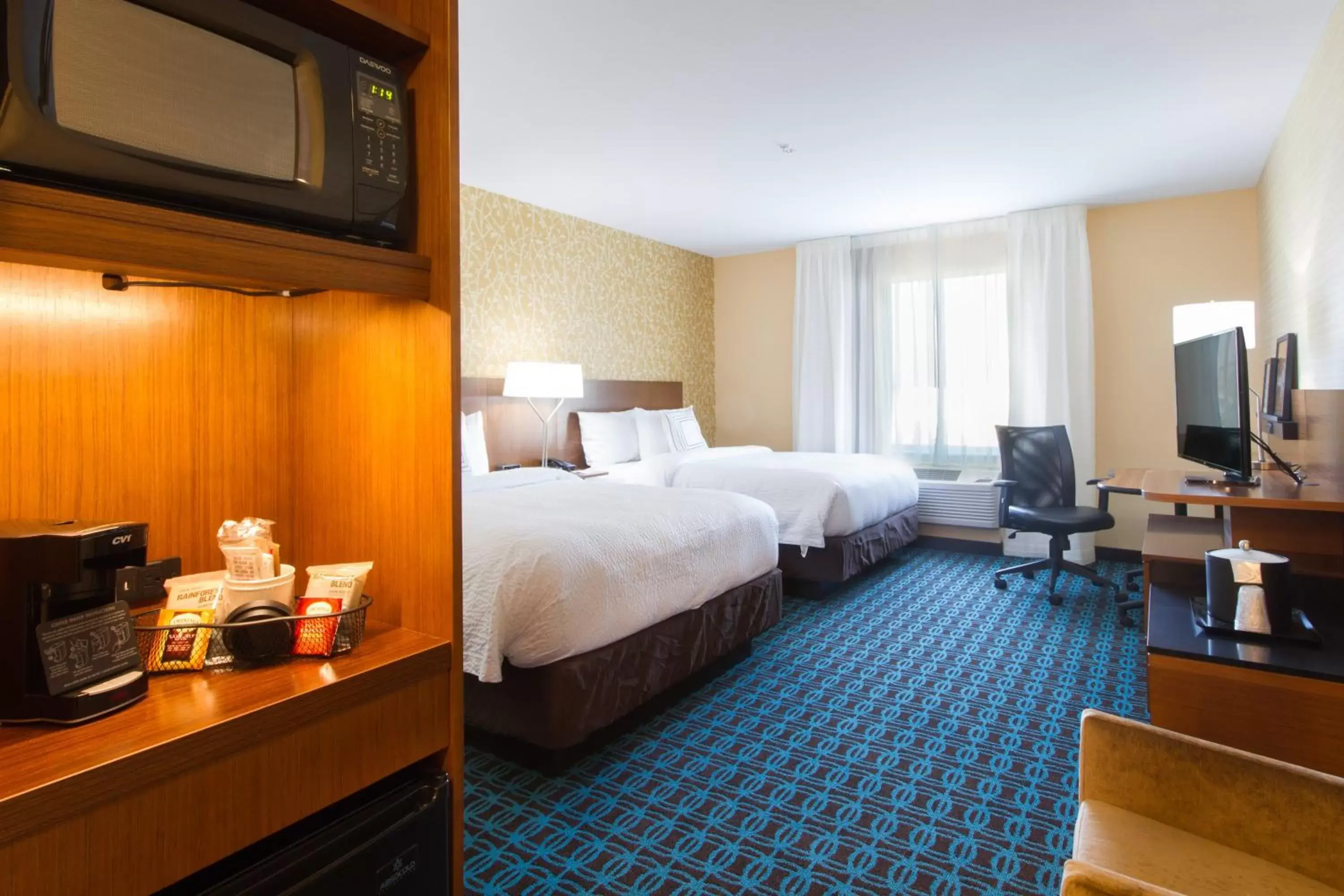 Bedroom in Fairfield Inn & Suites by Marriott Buffalo Amherst/University