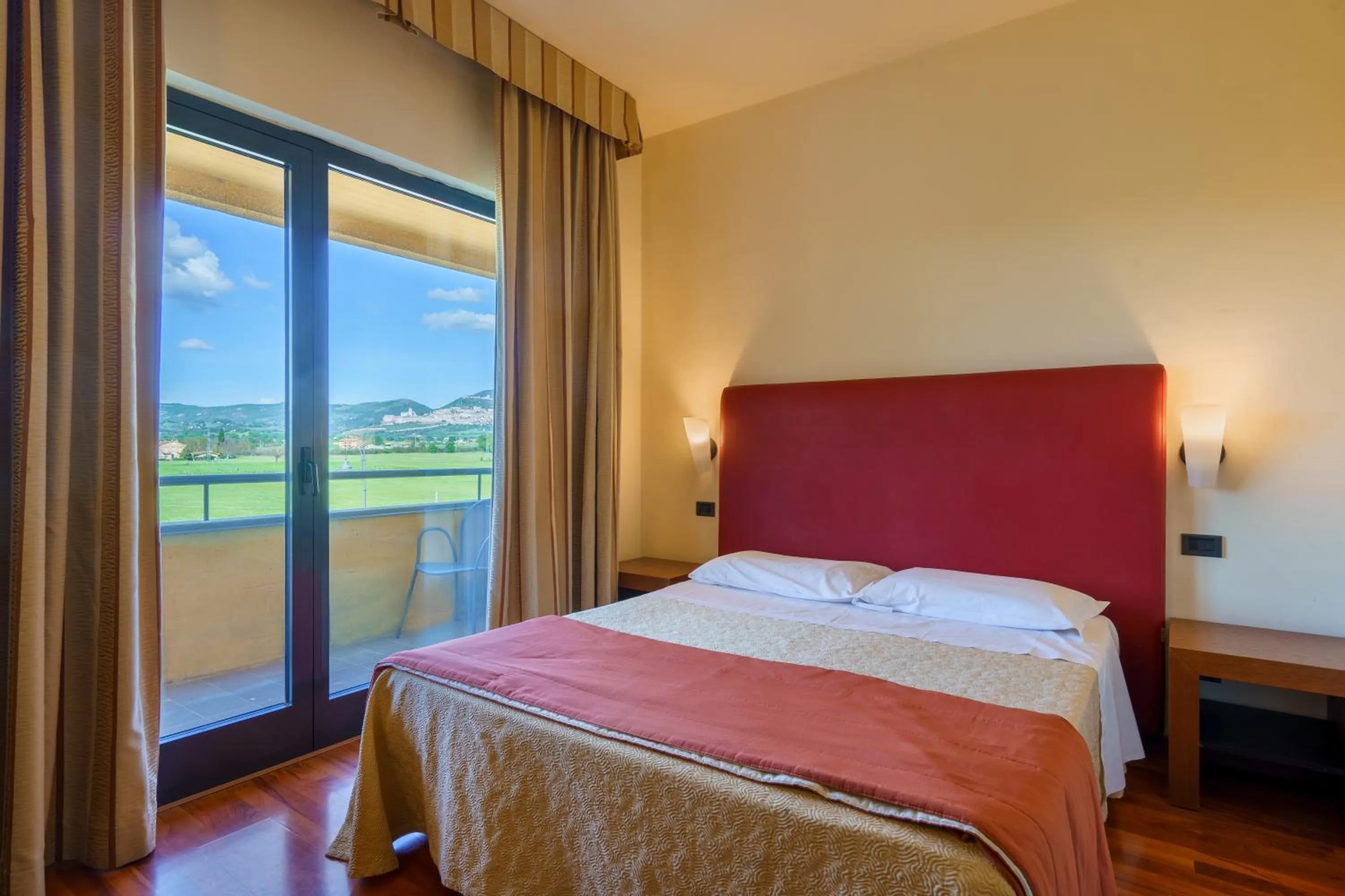 Bedroom, Bed in Hotel Cristallo di La Rosetta Srl