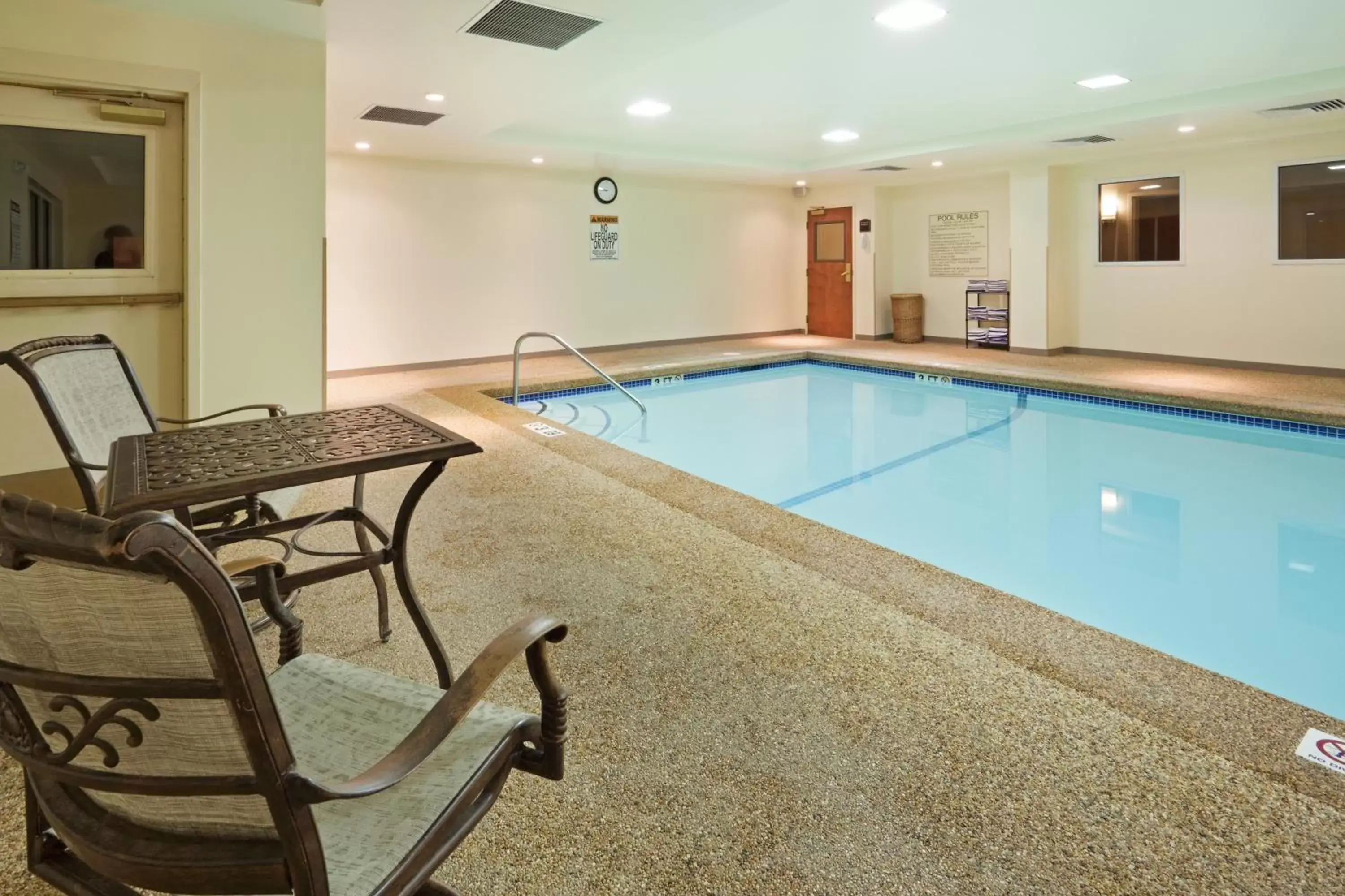 Swimming pool in Holiday Inn Express Hotel & Suites Freeport by IHG Swimming pool in Holiday Inn Express Hotel & Suites Freeport by IHG