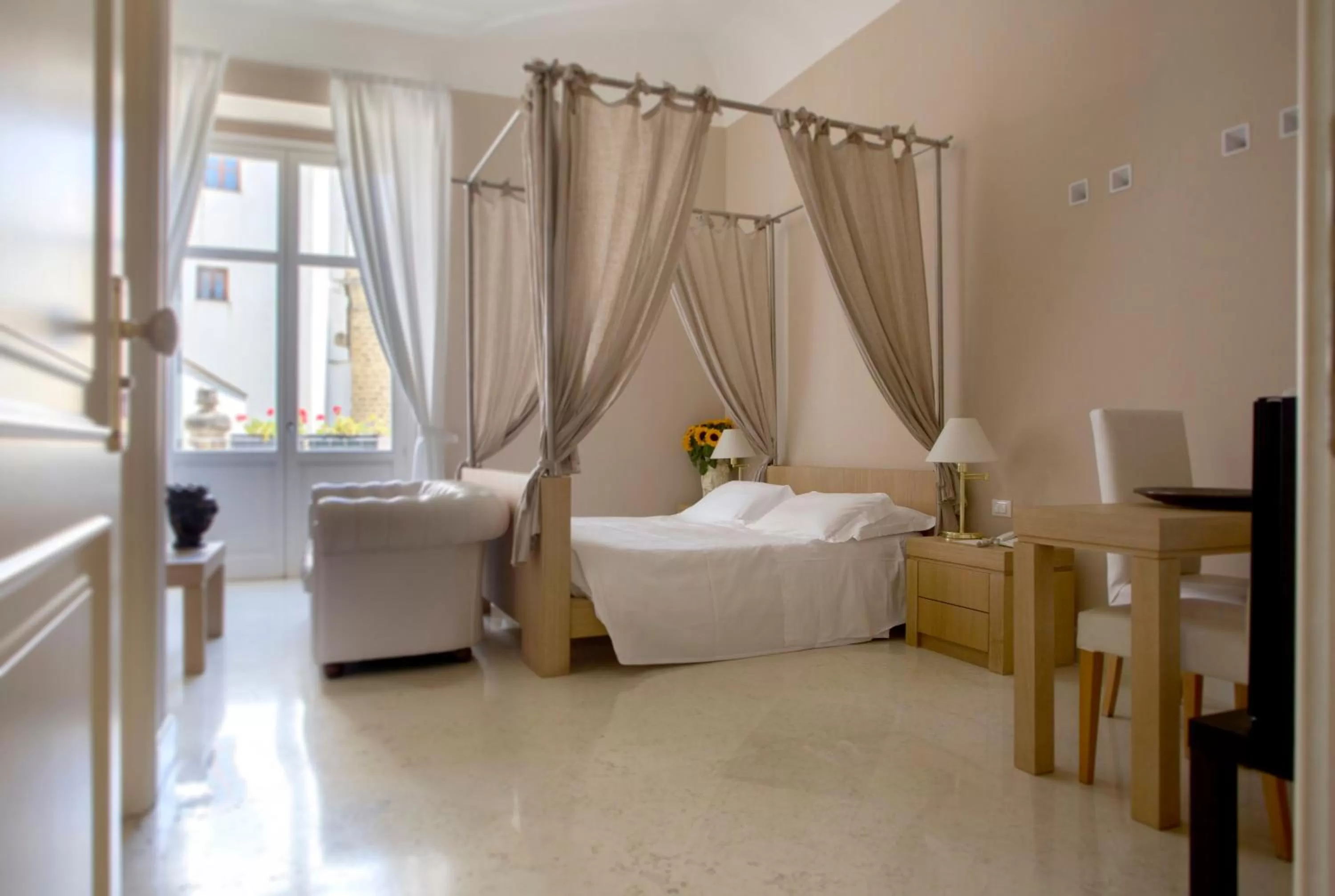 Photo of the whole room, Bed in Palazzo Brunaccini Boutique Hotel