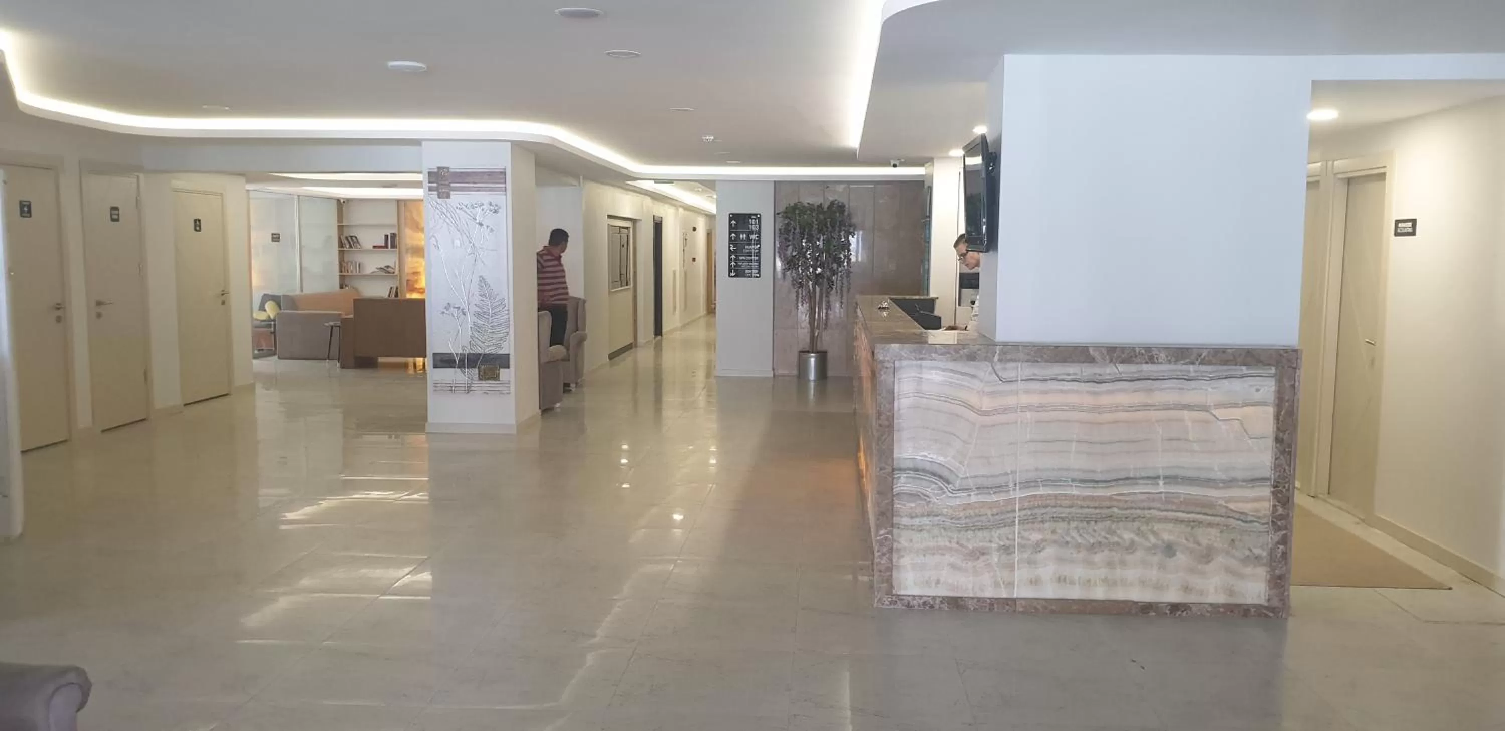 Lobby/Reception in Marti Beach Hotel