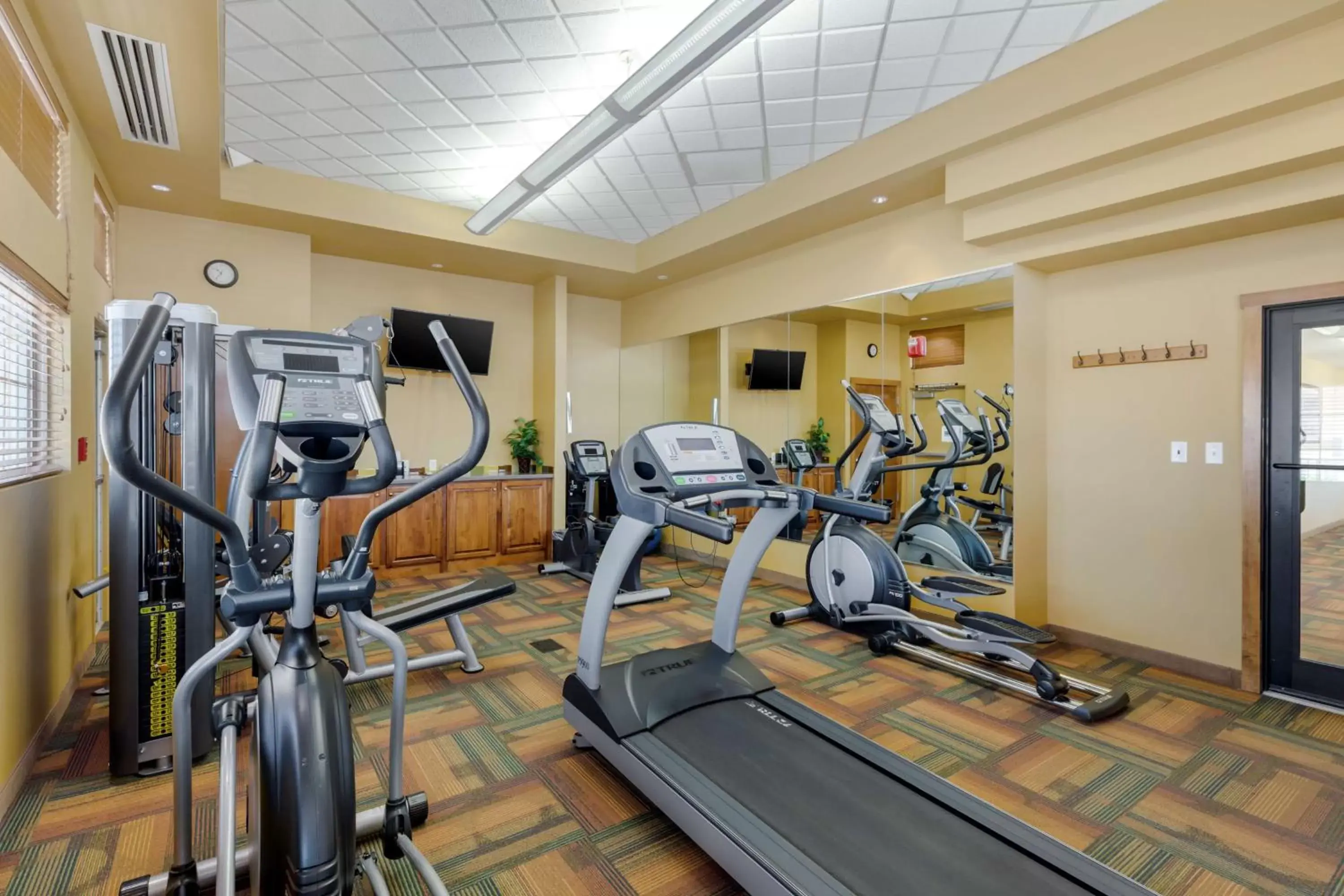 Spa and wellness centre/facilities, Fitness Center/Facilities in Best Western Plus Loveland Inn