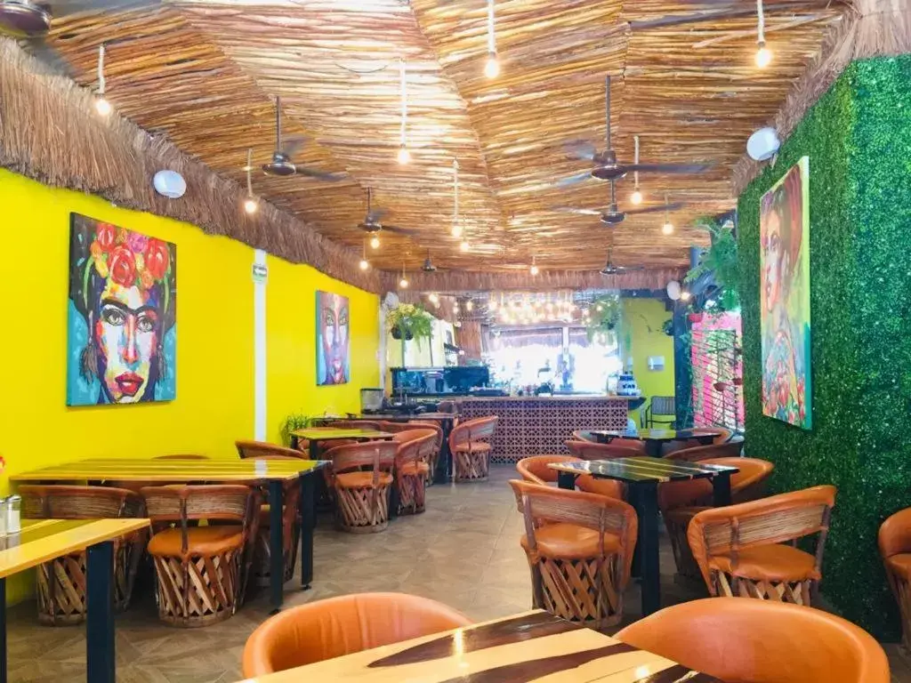 Restaurant/places to eat in Hotel Casa de las Flores Restaurant/places to eat in Hotel Casa de las Flores