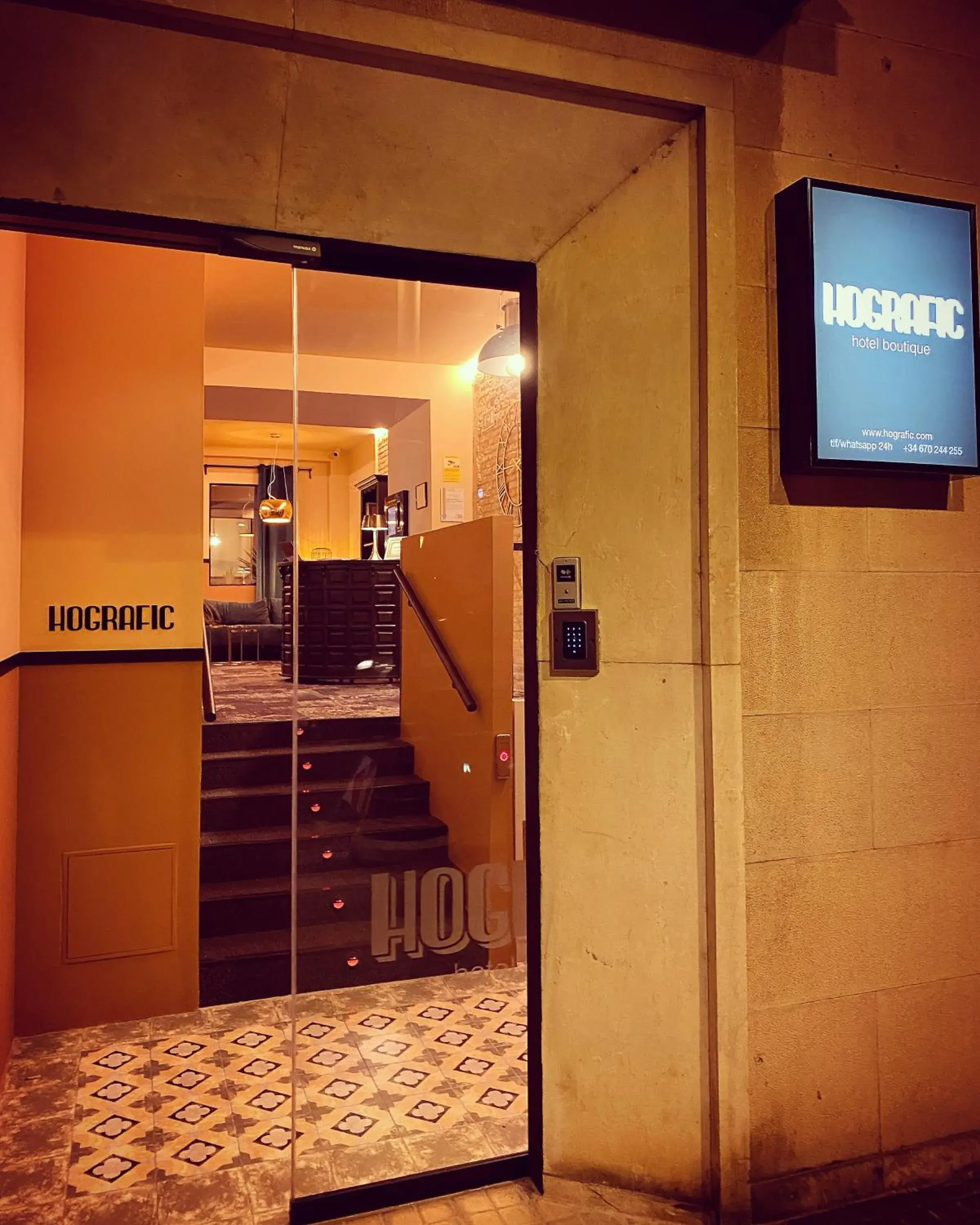 Facade/entrance, Kitchen/Kitchenette in HoGraFic hotel boutique