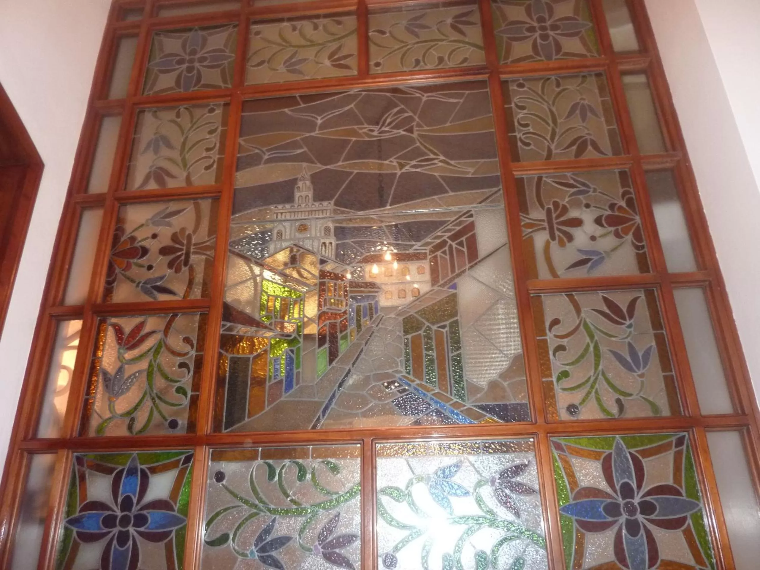 Decorative detail in Hotel Victoria