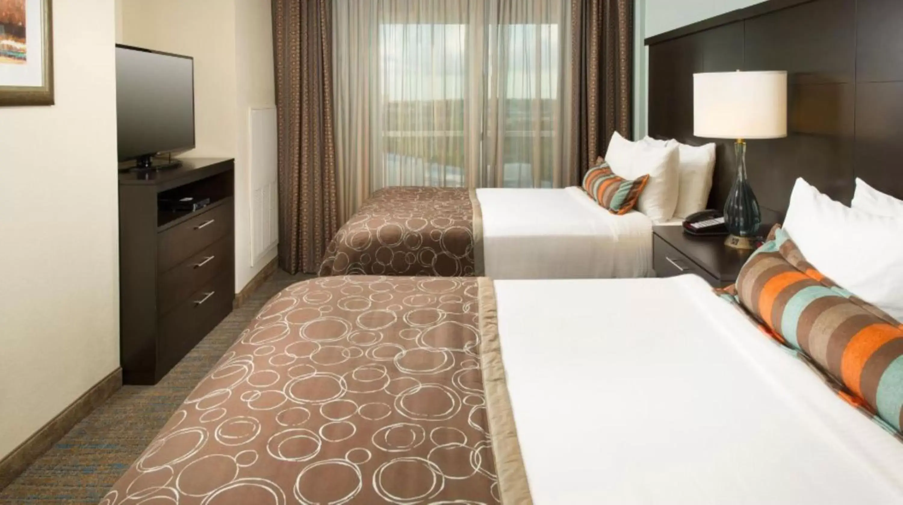 Photo of the whole room, Bed in Staybridge Suites Houston West - Energy Corridor, an IHG Hotel