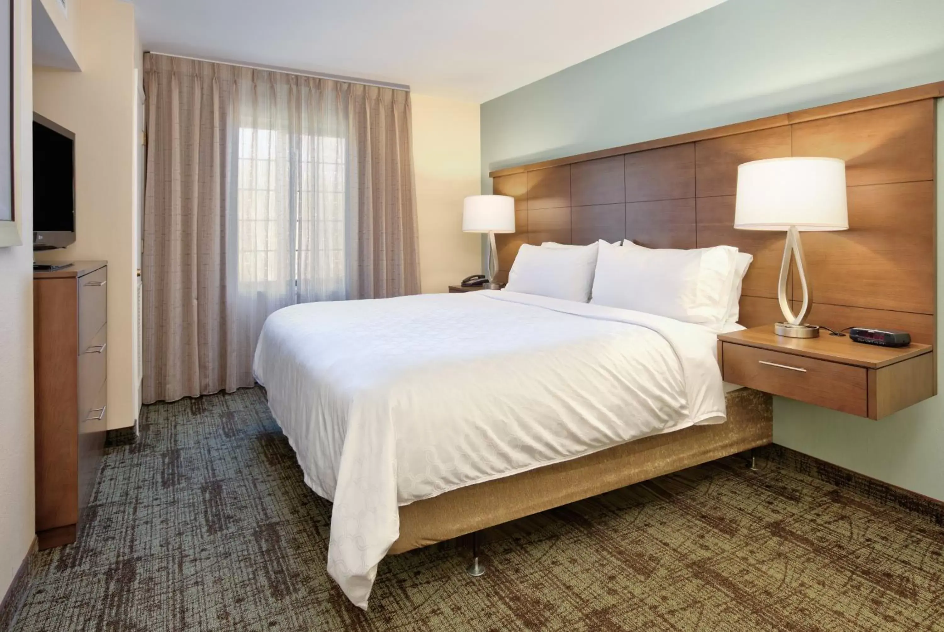 Photo of the whole room, Bed in Staybridge Suites Corning, an IHG Hotel