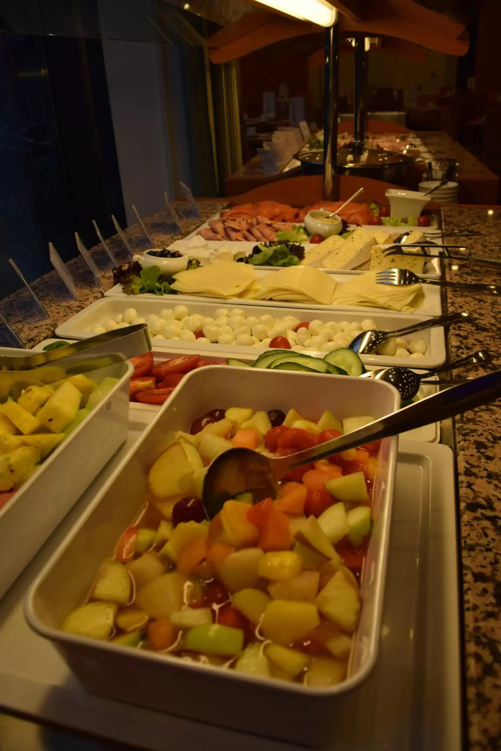 Buffet breakfast, Food in Hotel am Borsigturm