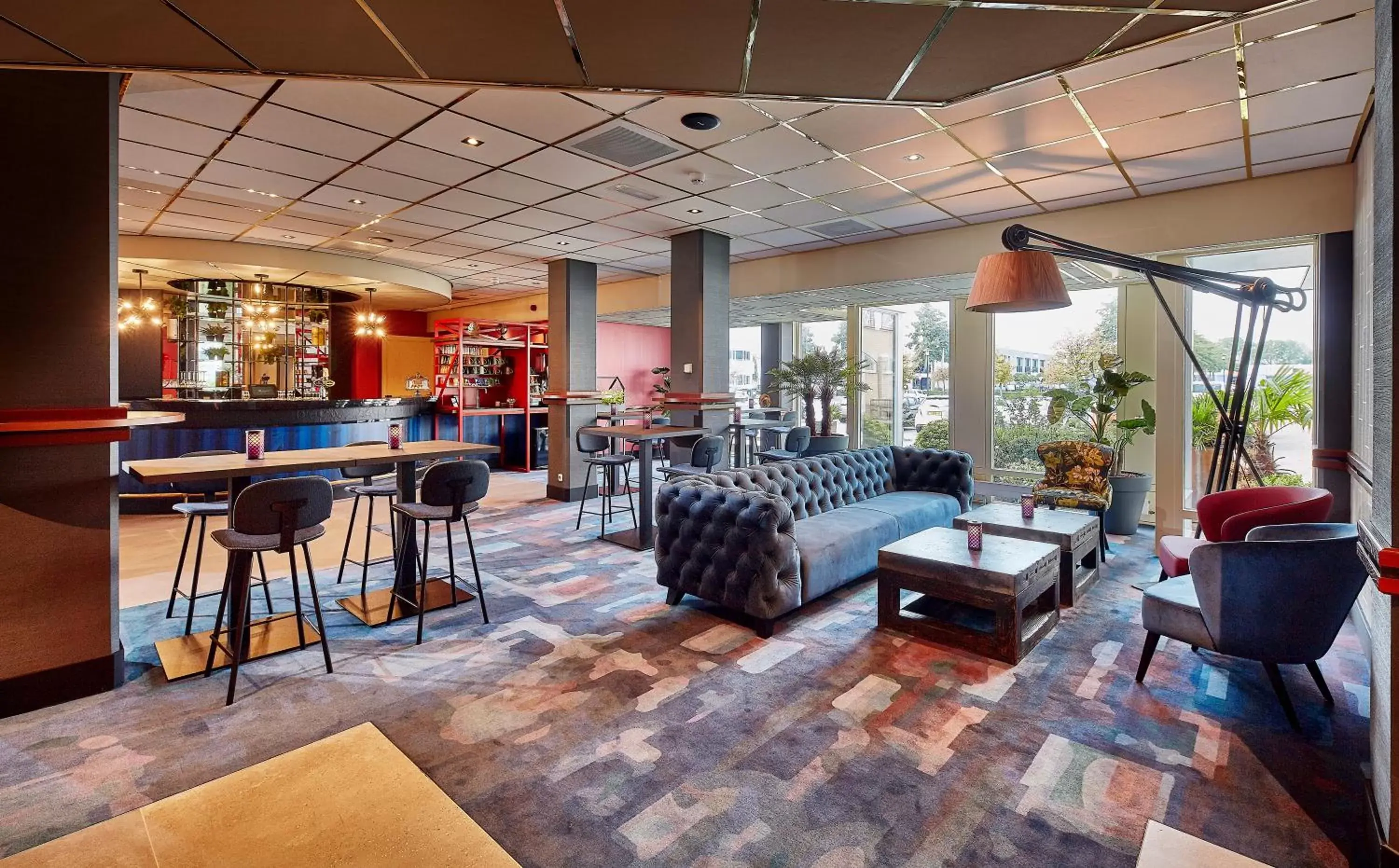 Area and facilities, Lounge/Bar in Carlton Oasis Hotel