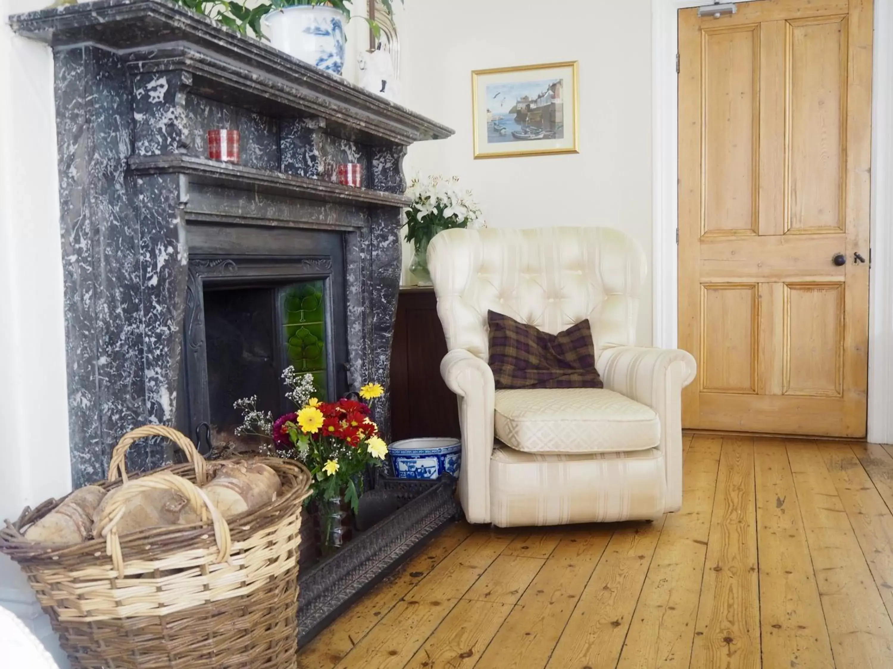 View (from property/room), Seating Area in The Old Manse Pickering