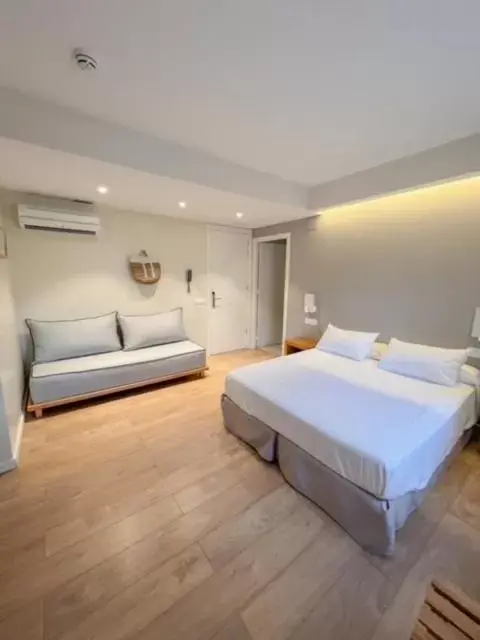 Bed in HOTEL & APARTAMENTS THALASSA Sport & Spa