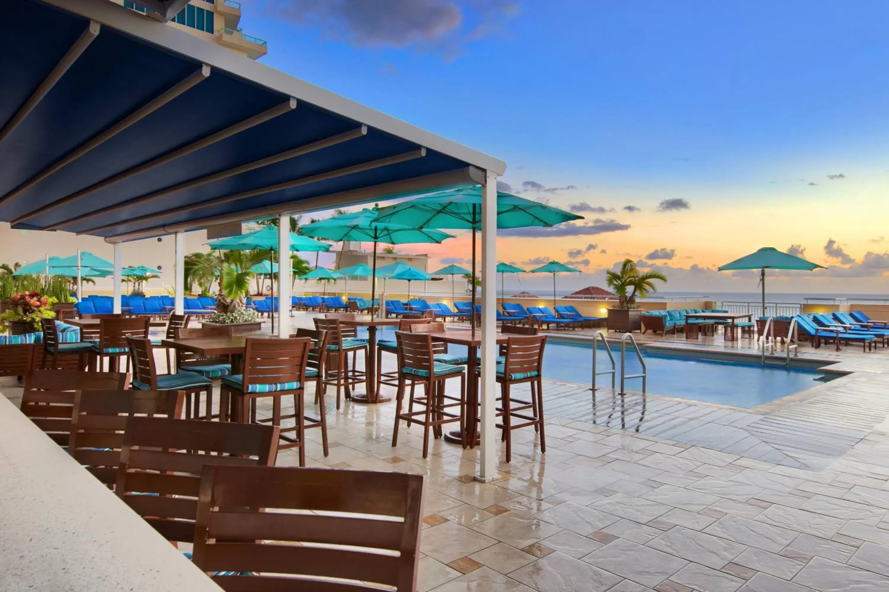 Swimming Pool in Marriott's BeachPlace Towers