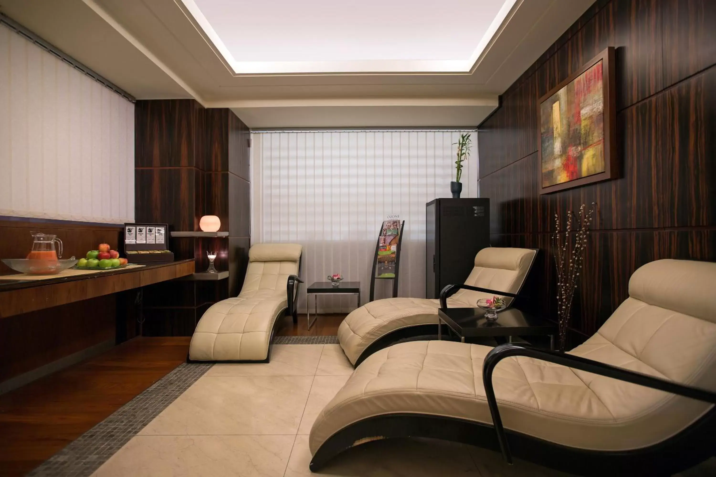 Massage, Seating Area in La Cigale Hotel Managed by Accor