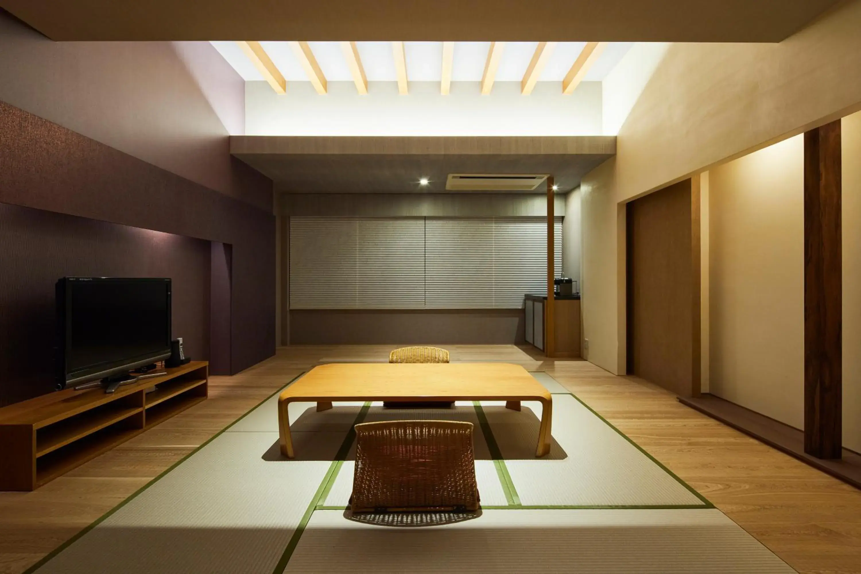 Living room, TV/Entertainment Center in Itsukushima Iroha