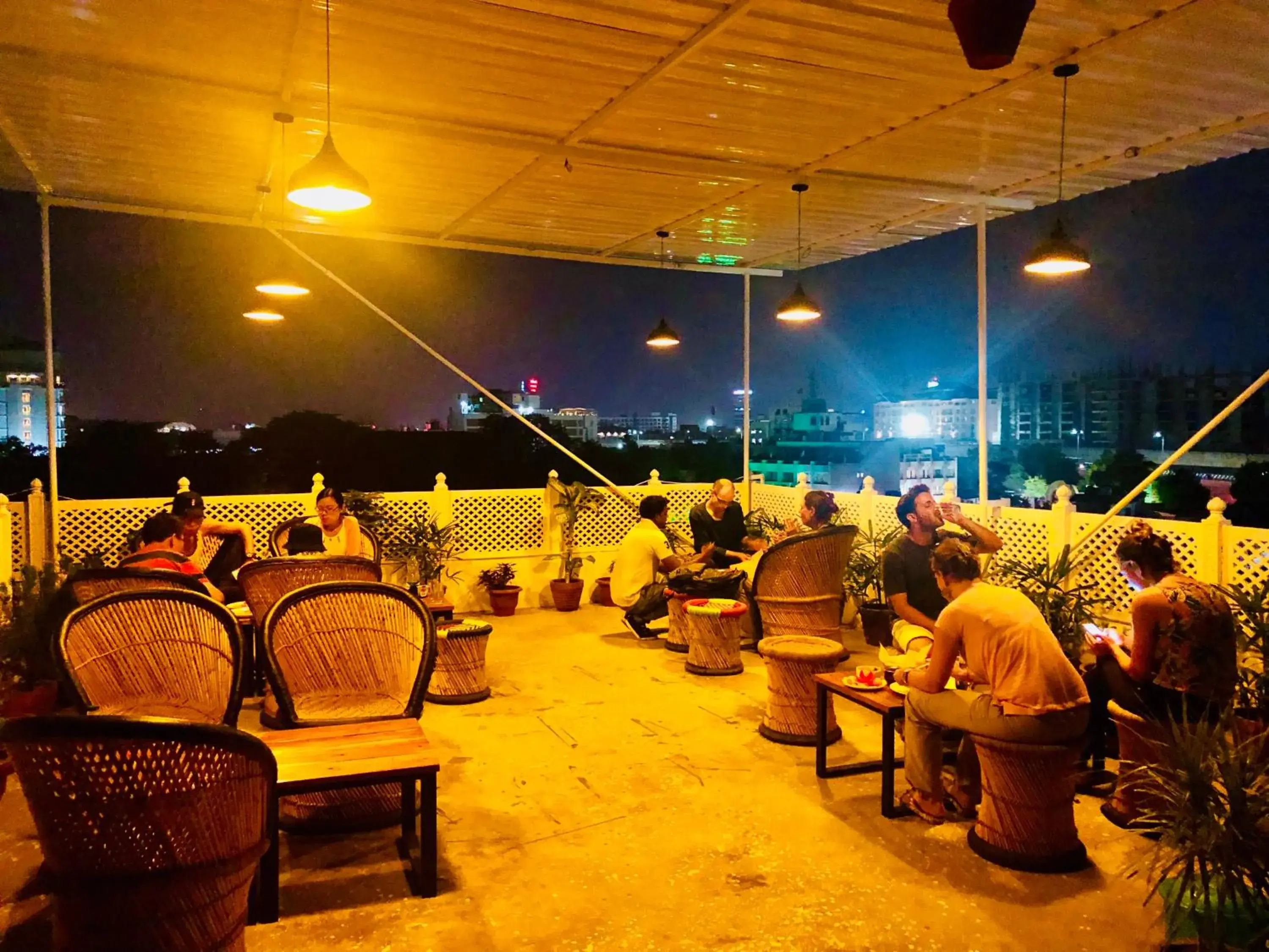 Restaurant/places to eat in Tuk Tuk Backpackers- Near Jaipur Train Station Restaurant/places to eat in Tuk Tuk Backpackers- Near Jaipur Train Station