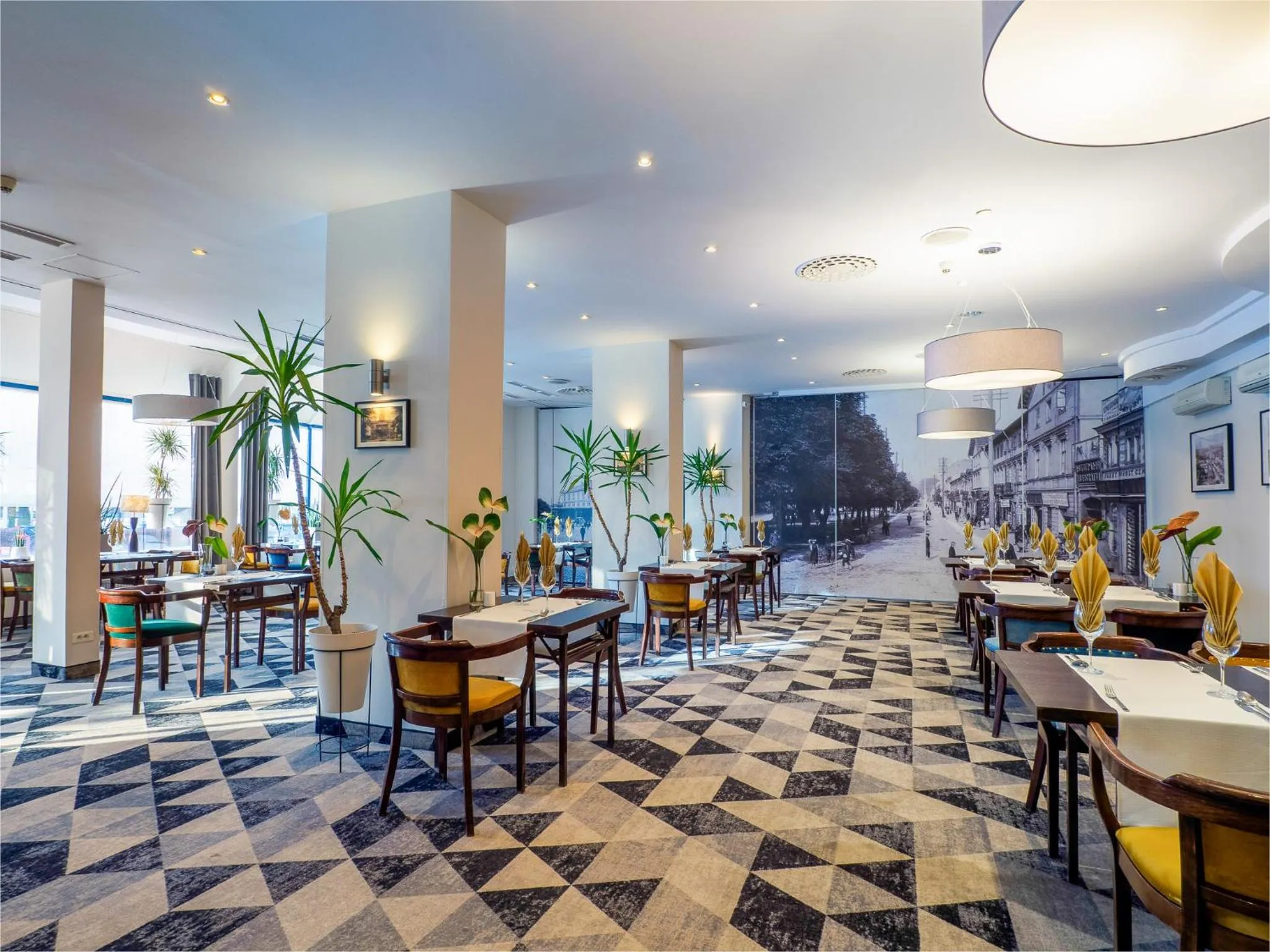 Restaurant/places to eat in Mercure Czestochowa Centrum