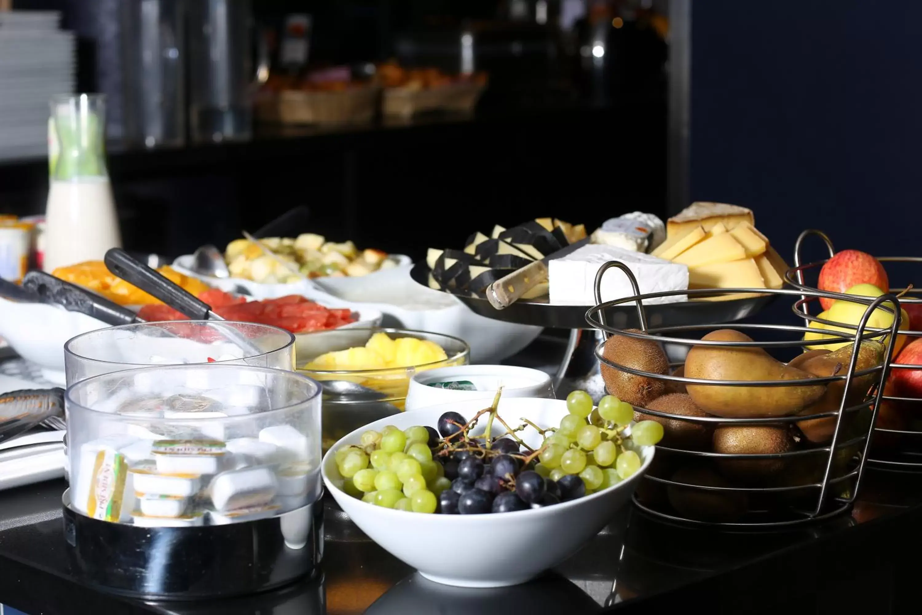 Buffet breakfast, Food in Hotel Mercure Blois Centre