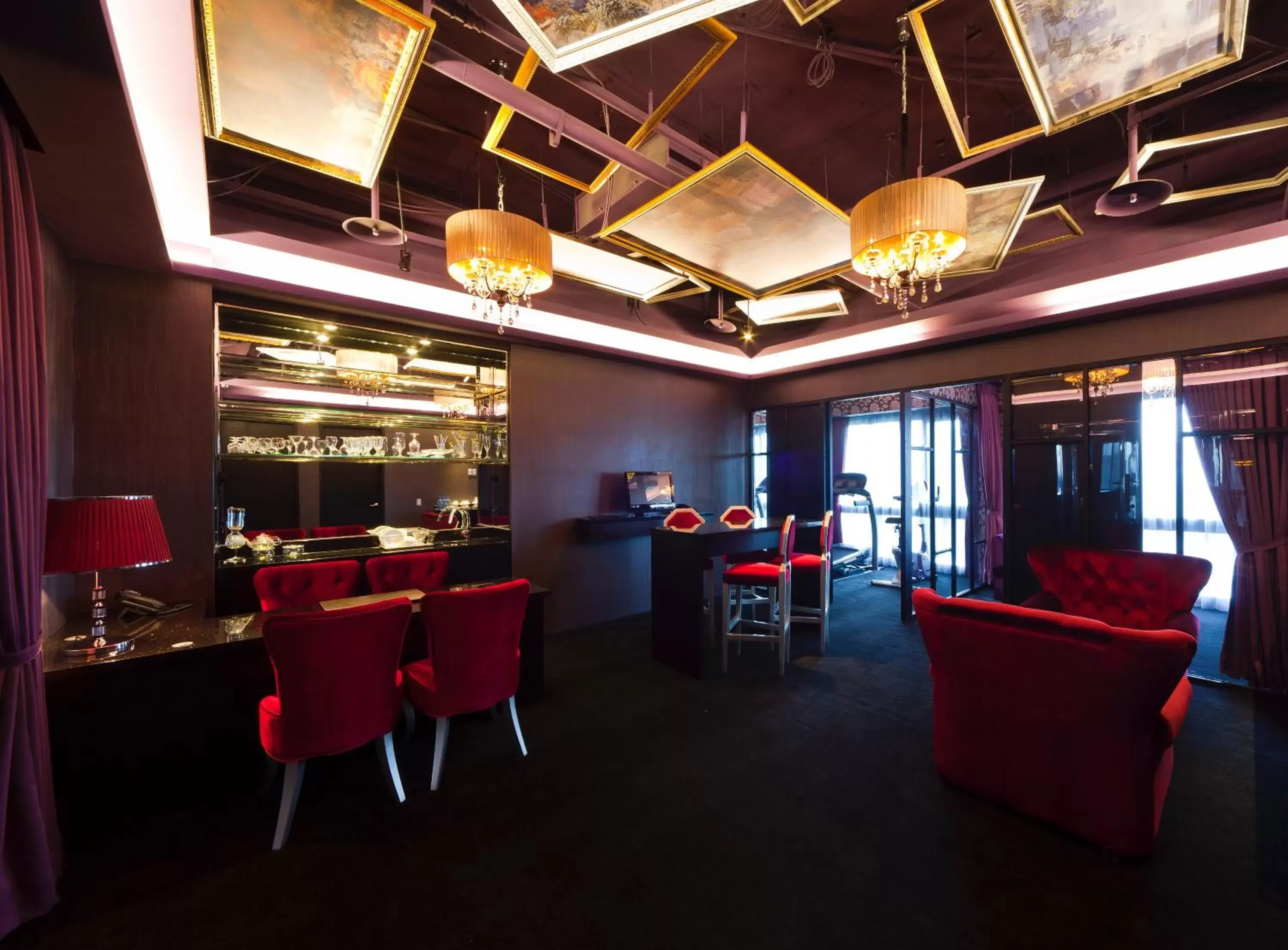 Communal lounge/ TV room, Restaurant/Places to Eat in FX Hotel Taipei Nanjing East Road Branch