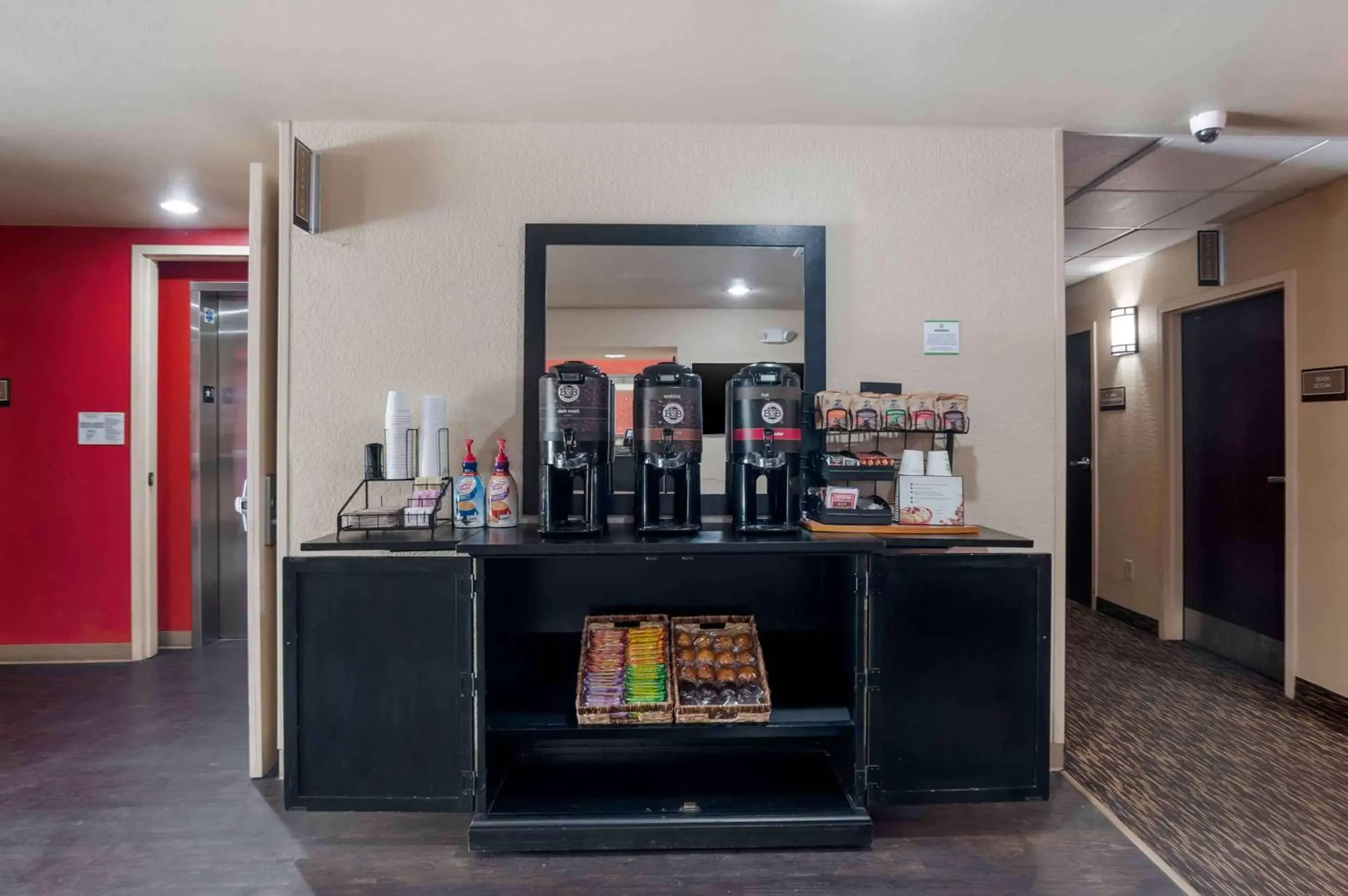 Breakfast in Extended Stay America Suites - Orange County - Lake Forest