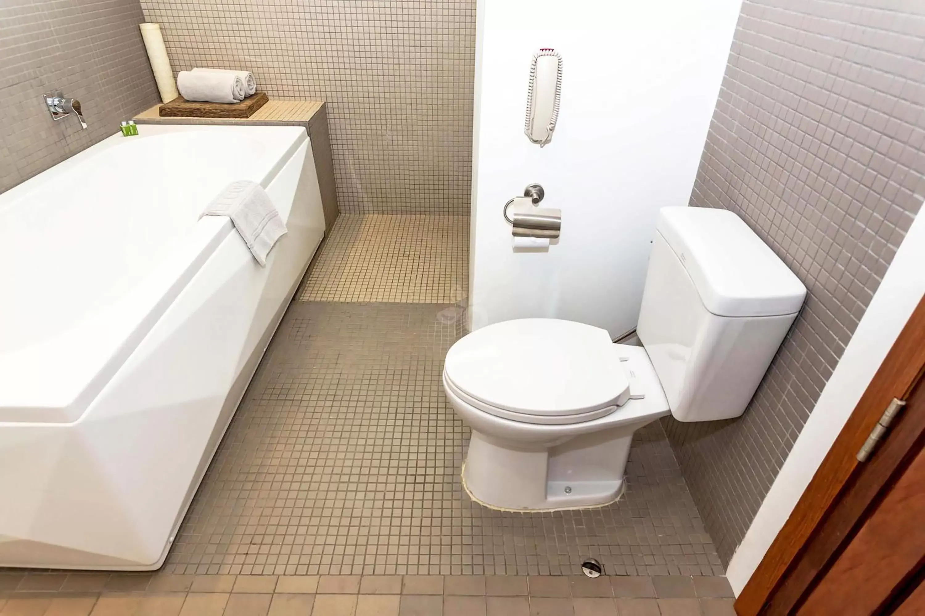 Toilet, Bathroom in Somadevi Residence