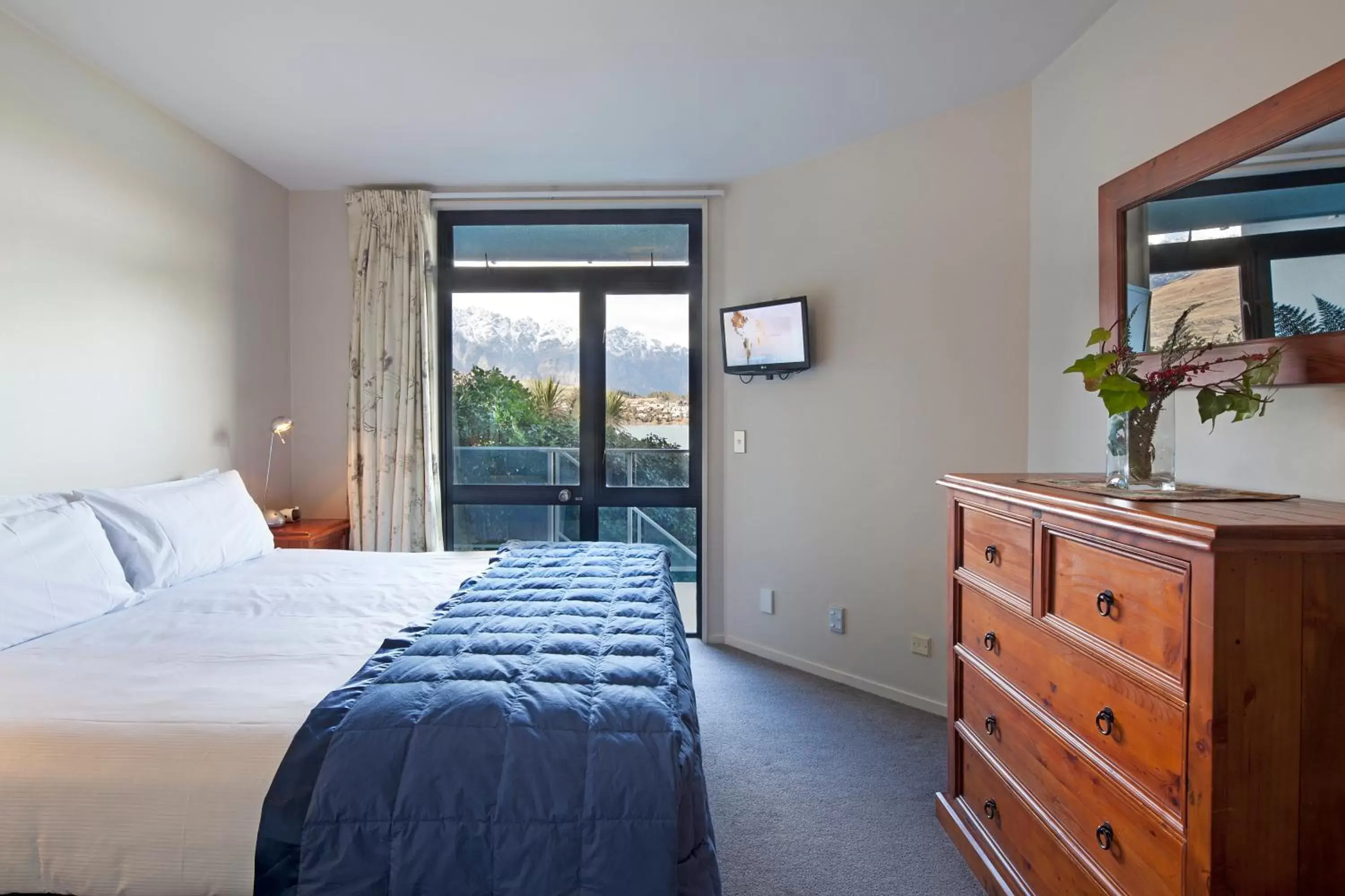 Bed in Apartments at Spinnaker Bay
