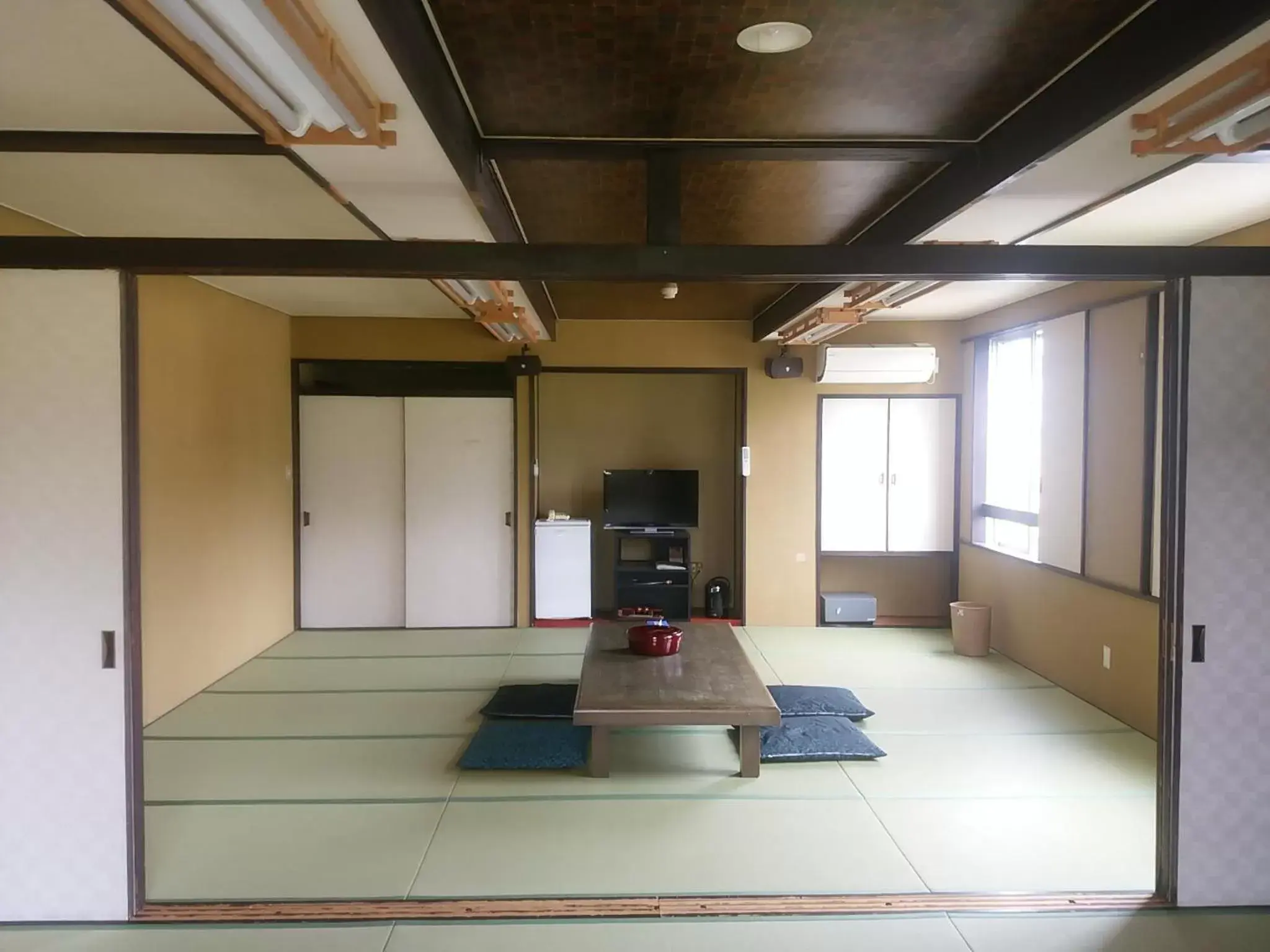 Photo of the whole room in Royal Hotel Kawaguchiko