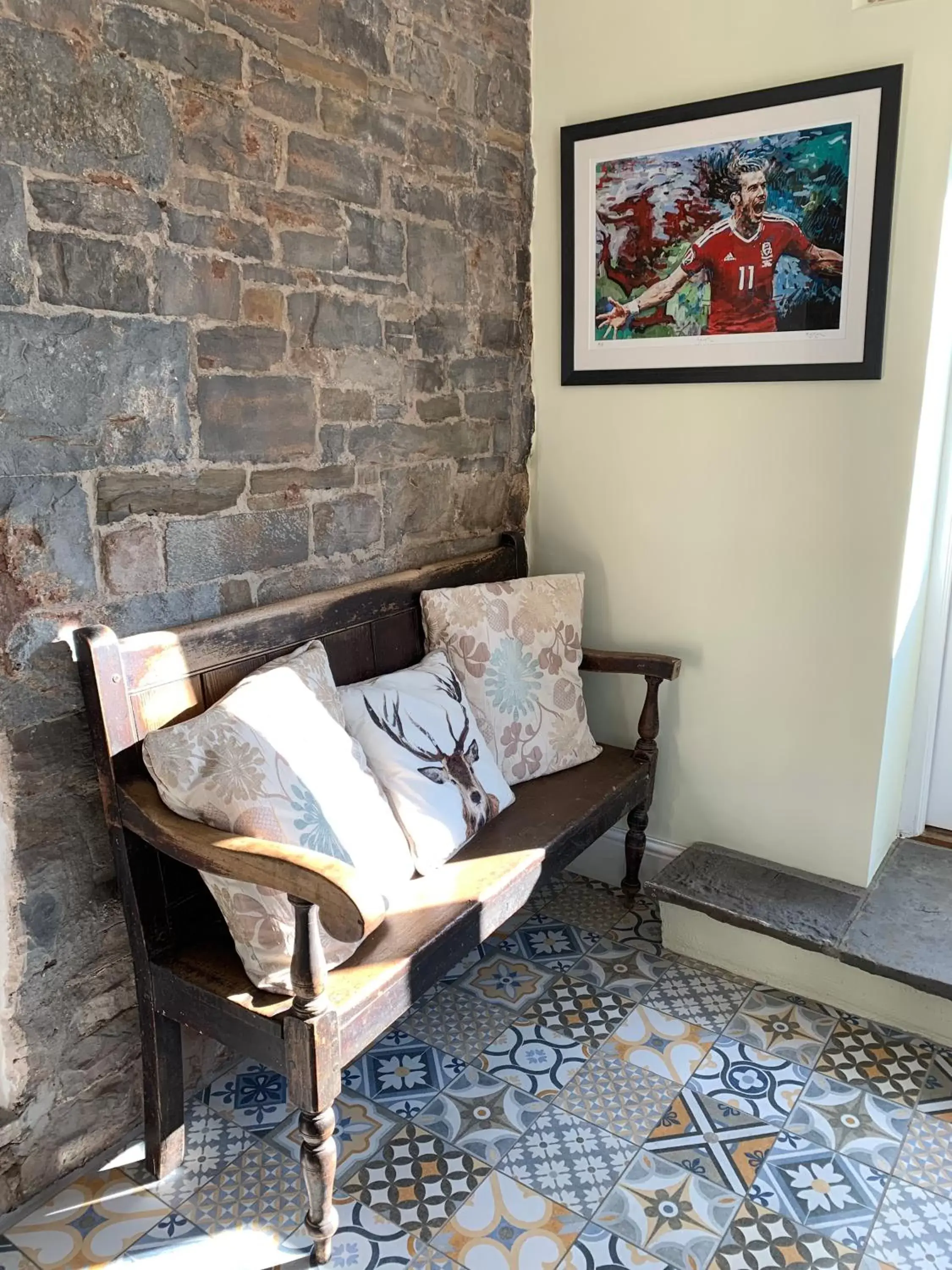 Communal lounge/ TV room, Bed in Pontyclerc Farm House Bed and Breakfast