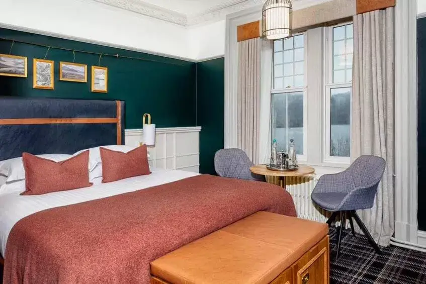 Bedroom, Bed in Loch Rannoch Hotel and Estate