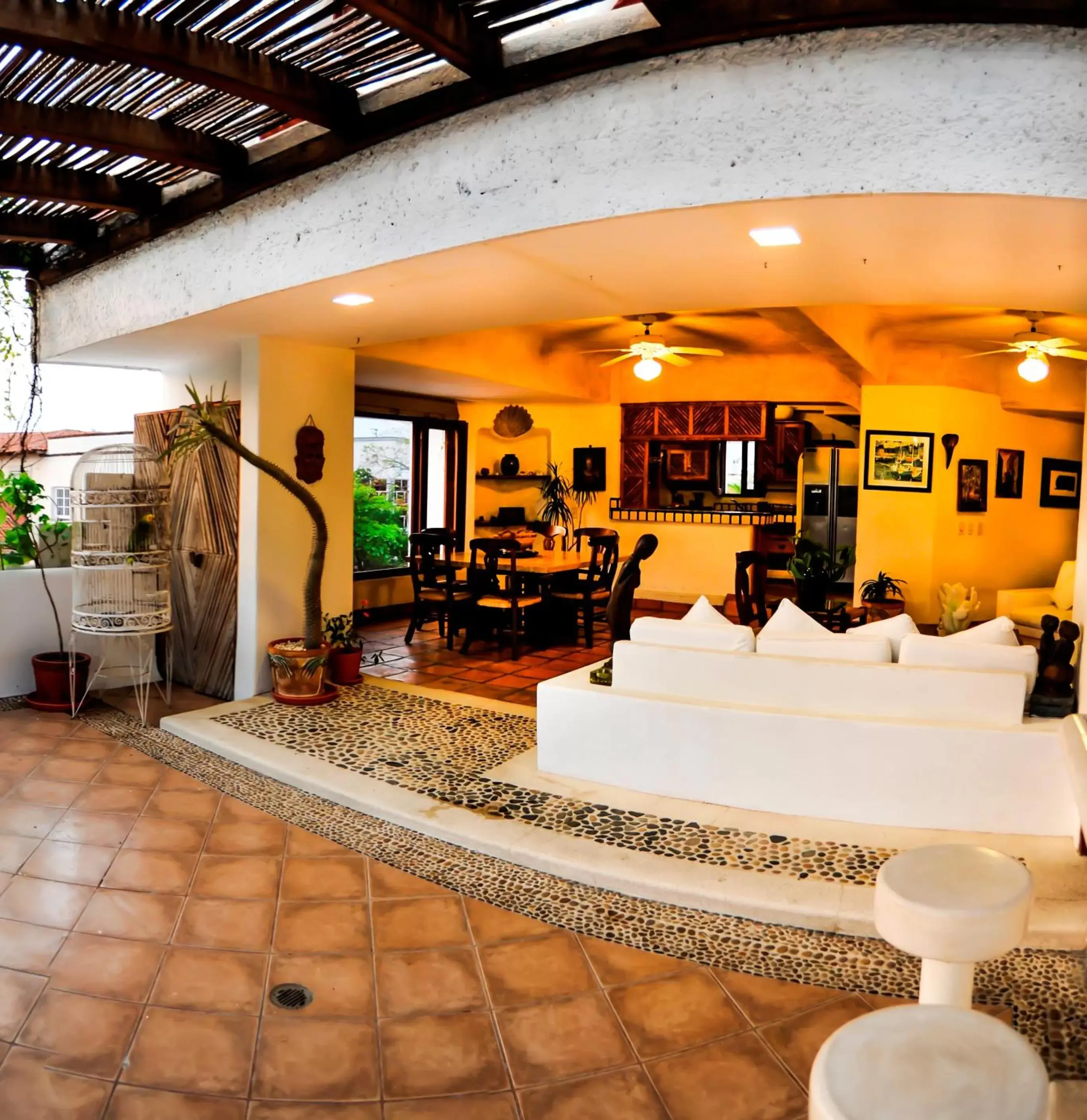 Decorative detail, Lobby/Reception in Hotel Suites Ixtapa Plaza