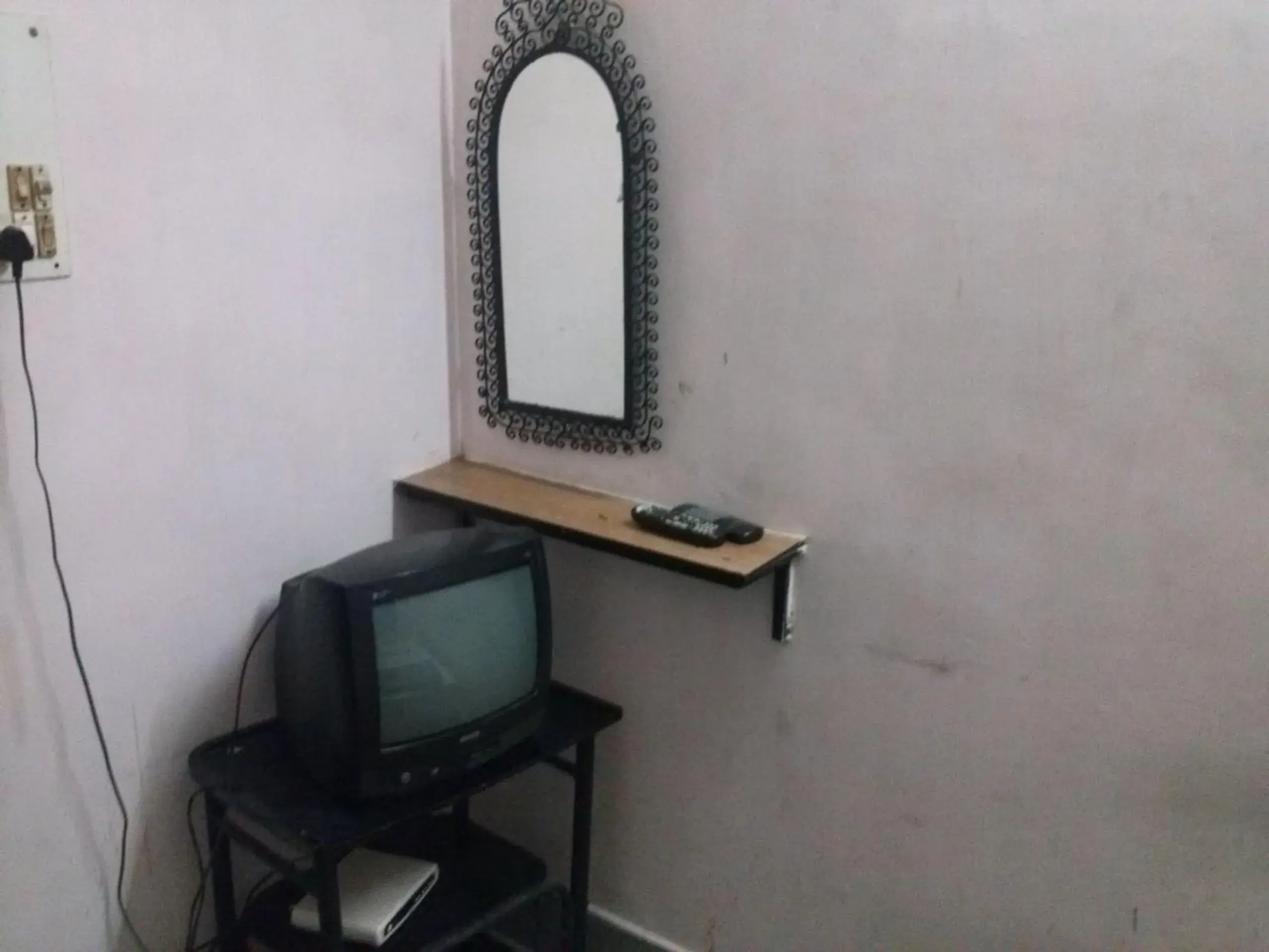 TV and multimedia, TV/Entertainment Center in Capital Guest House