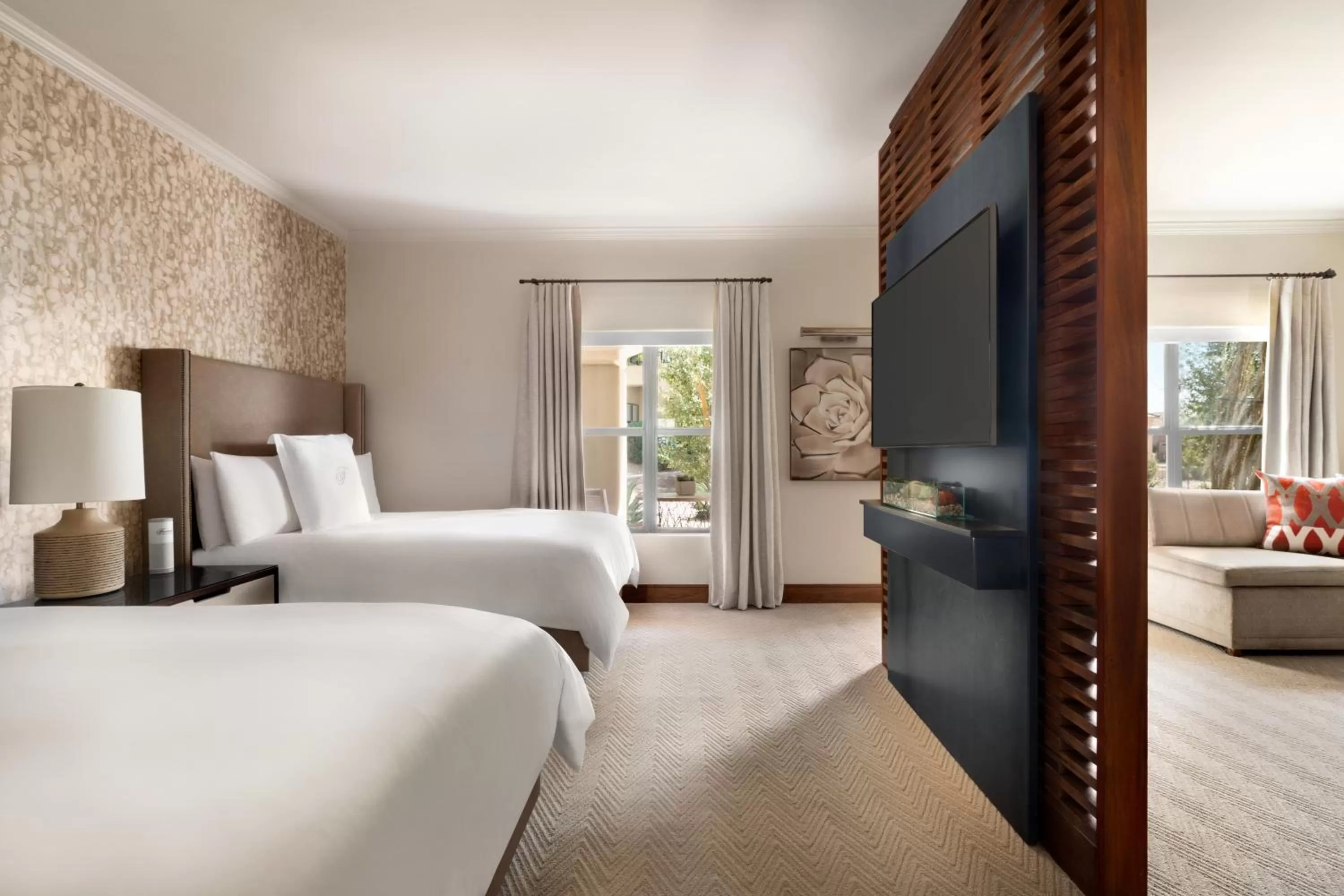 Bedroom, Bed in Fairmont Scottsdale Princess