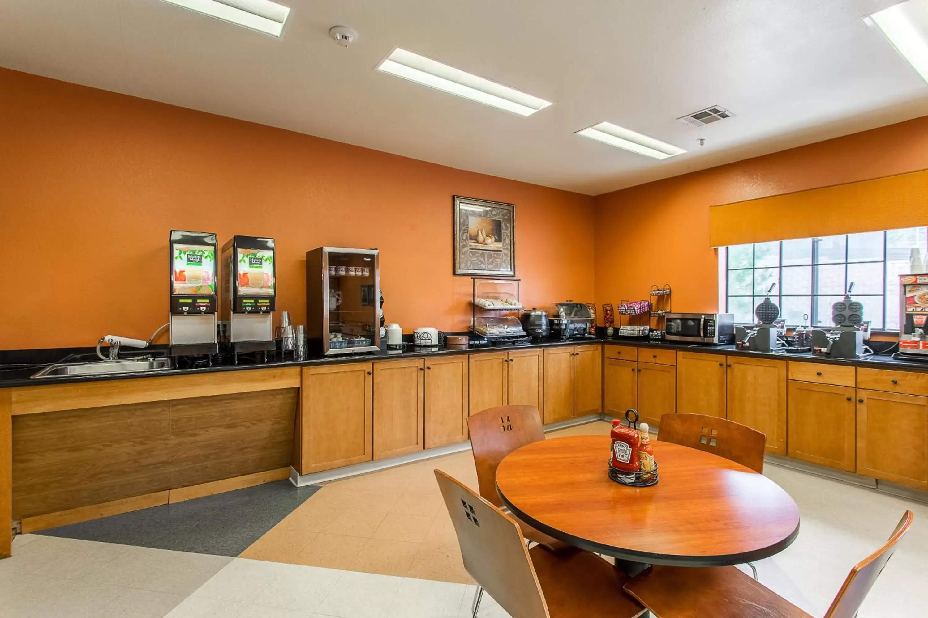 Continental breakfast, Restaurant/Places to Eat in Hotel Ruidoso
