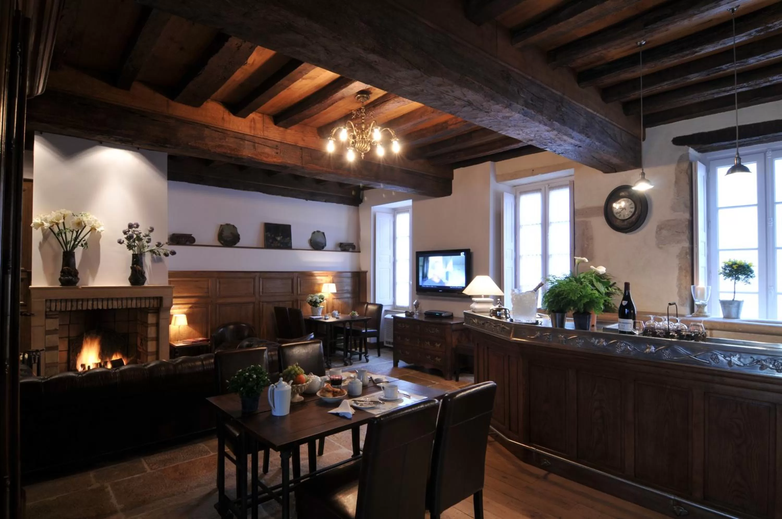 Restaurant/places to eat in Le Clos Sainte-Marguerite