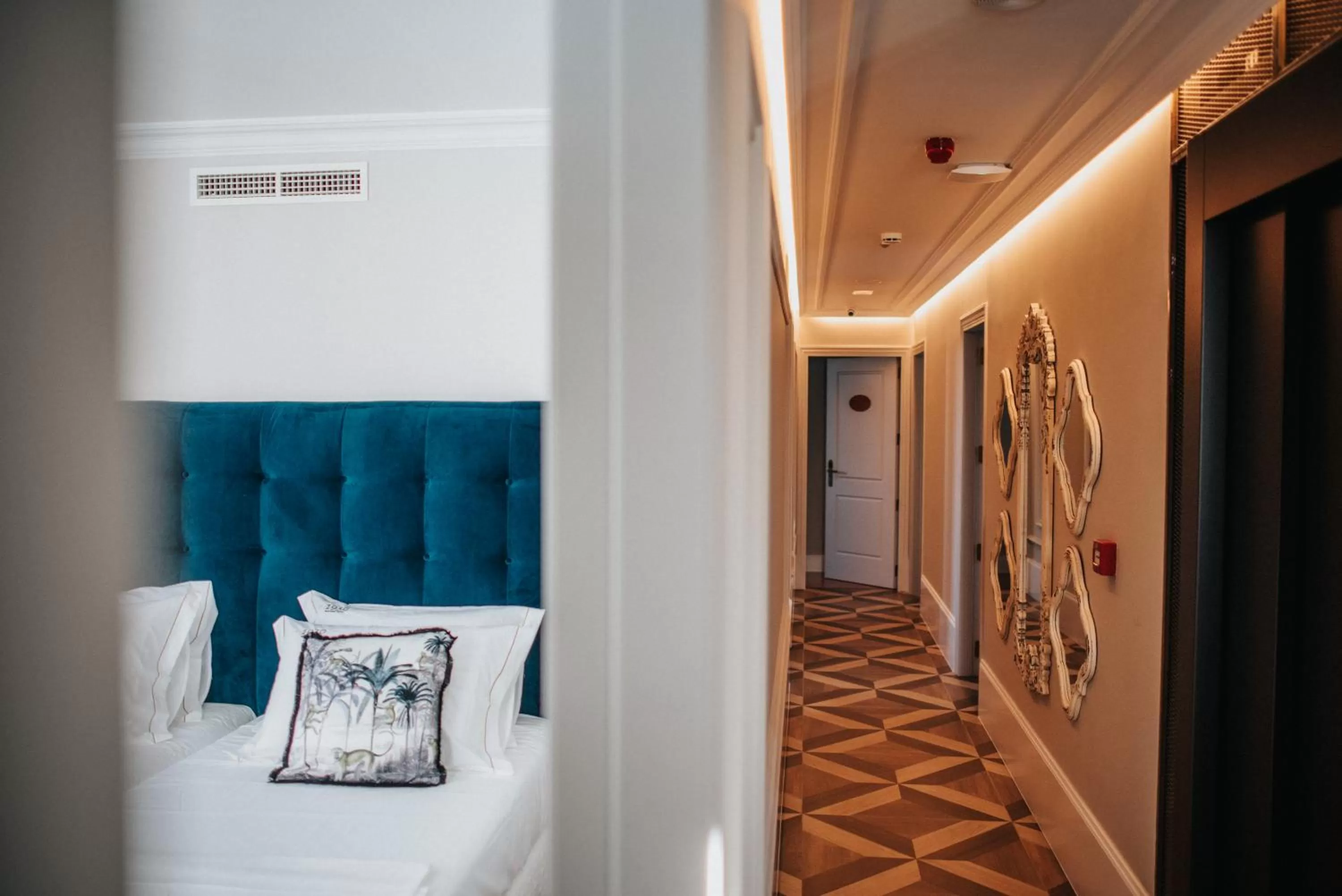 Bed in 1930 Boutique Hotel