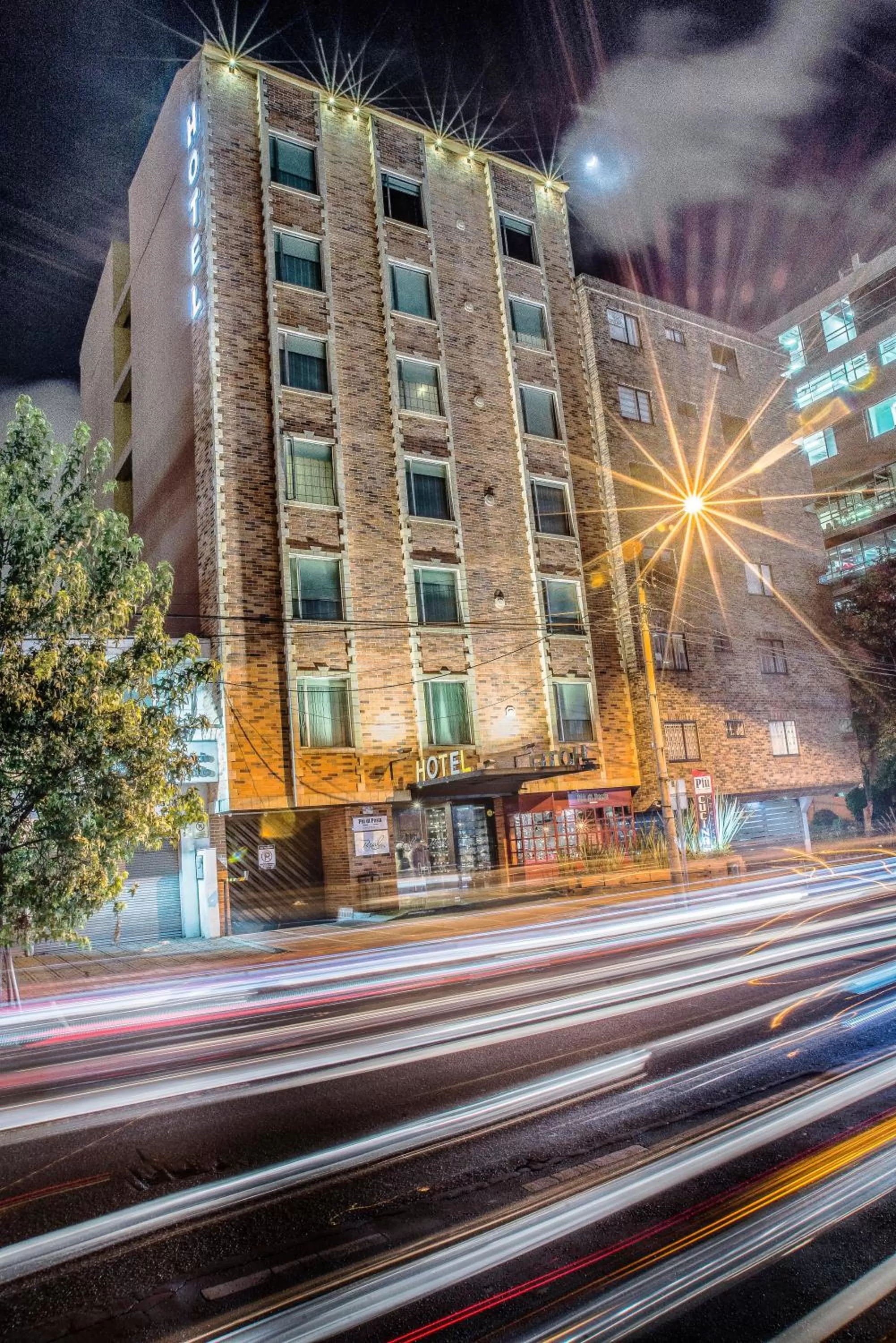 Facade/entrance in Hotel Santa Barbara Real