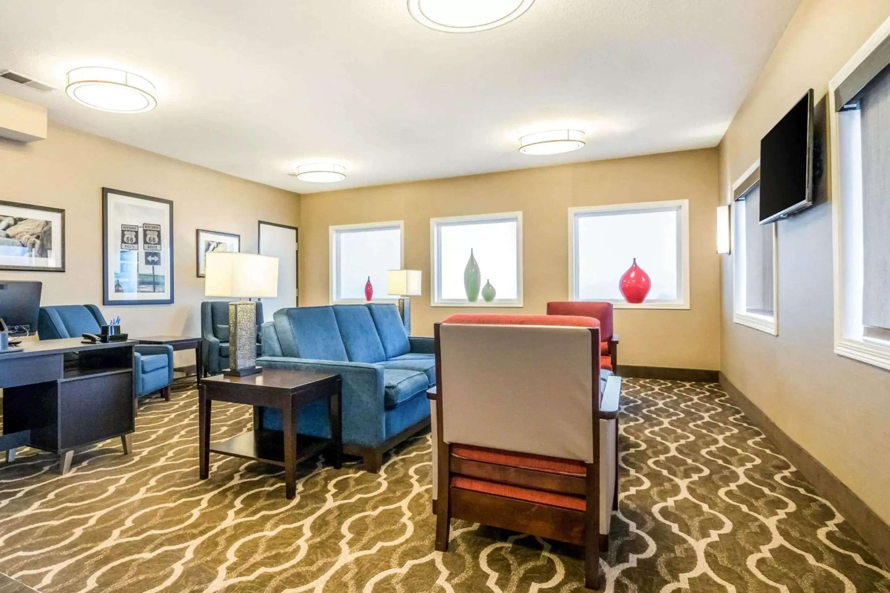 Lobby or reception in Comfort Inn Ottawa Starved Rock Area