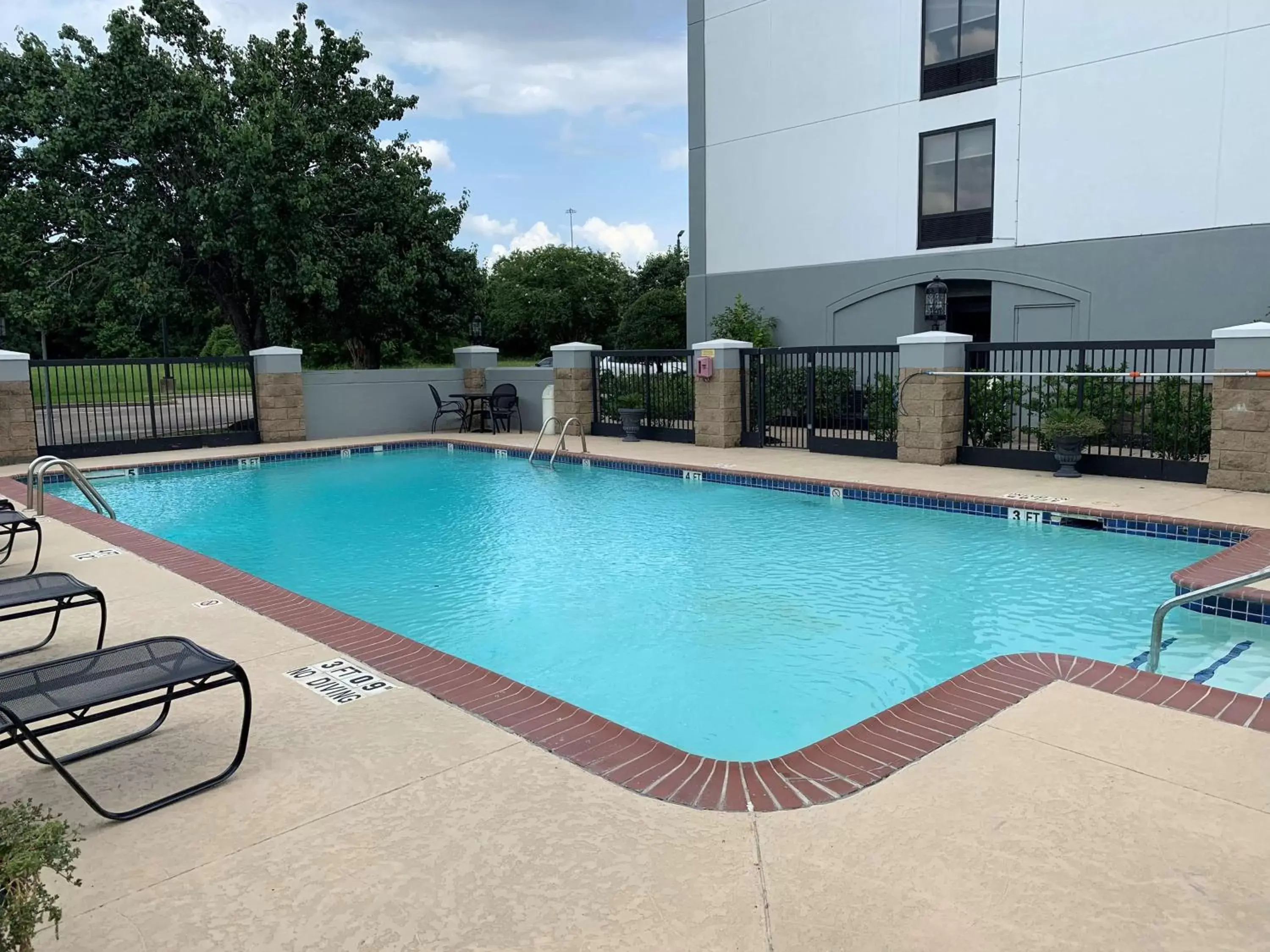 Pool view, Swimming Pool in Best Western Plus Sugar Land/Stafford