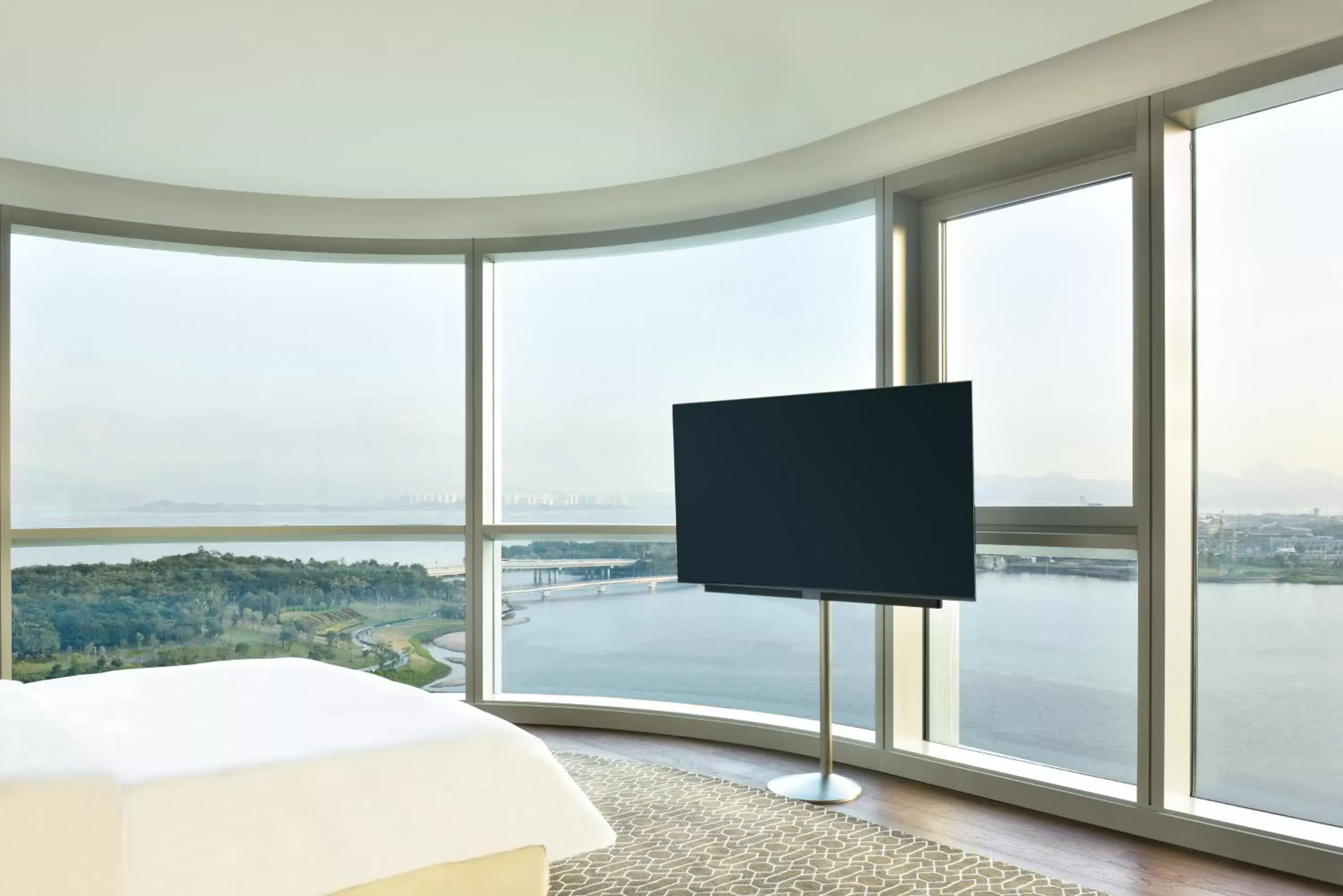 View (from property/room), TV/Entertainment Center in Andaz Shenzhen Bay
