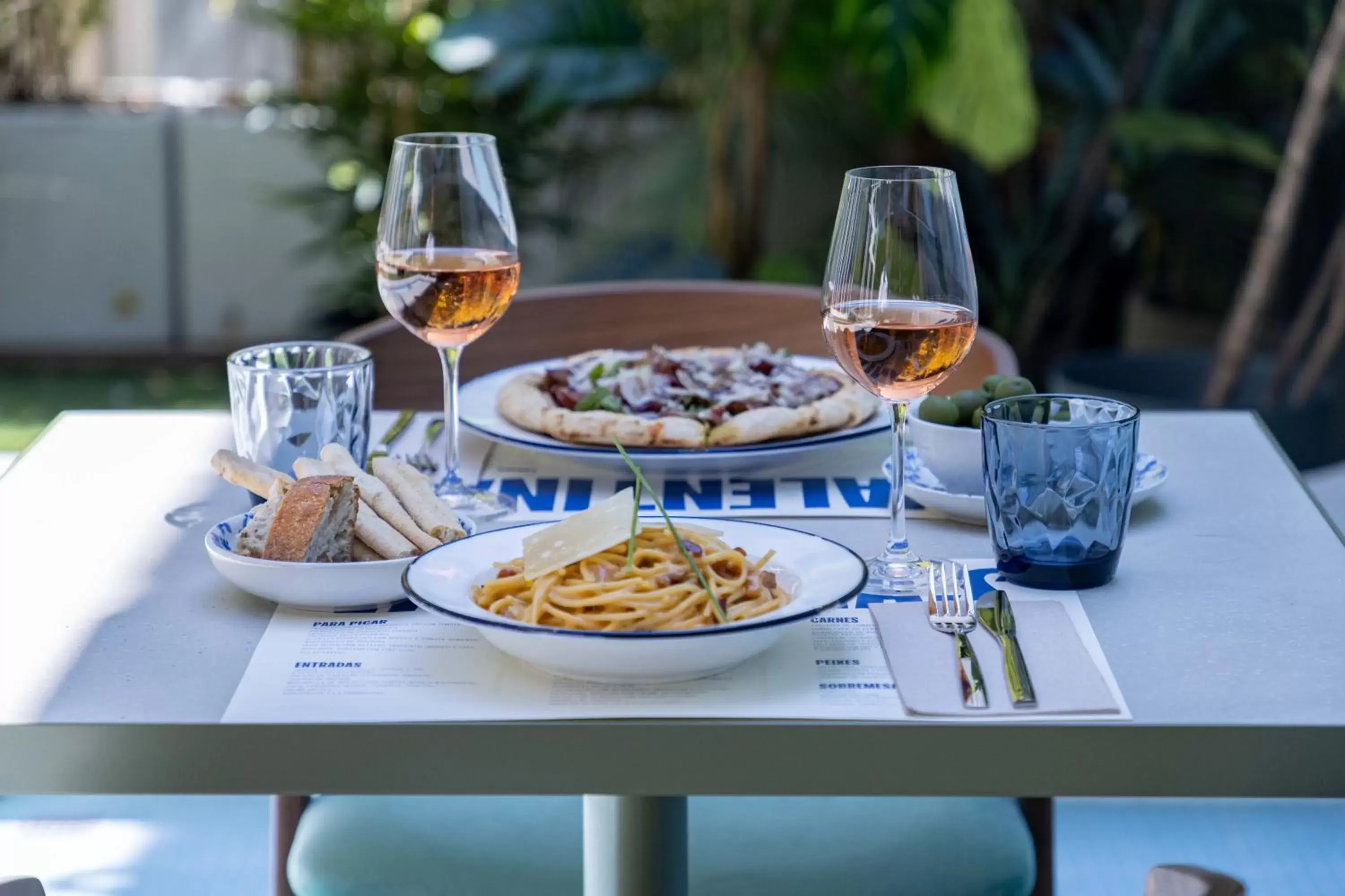 Restaurant/places to eat in chic&basic Gravity Restaurant/places to eat in chic&basic Gravity