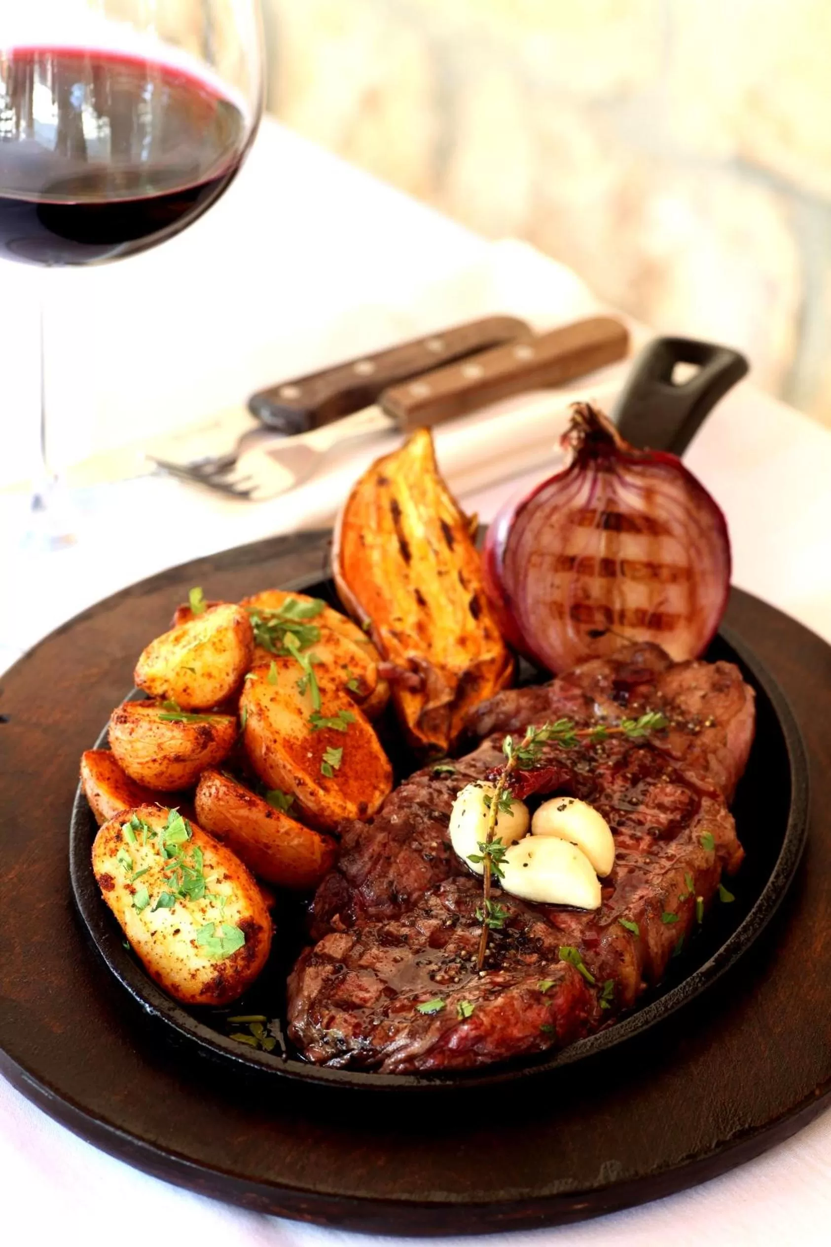 Food and drinks in Beit Shalom Historical boutique Hotel