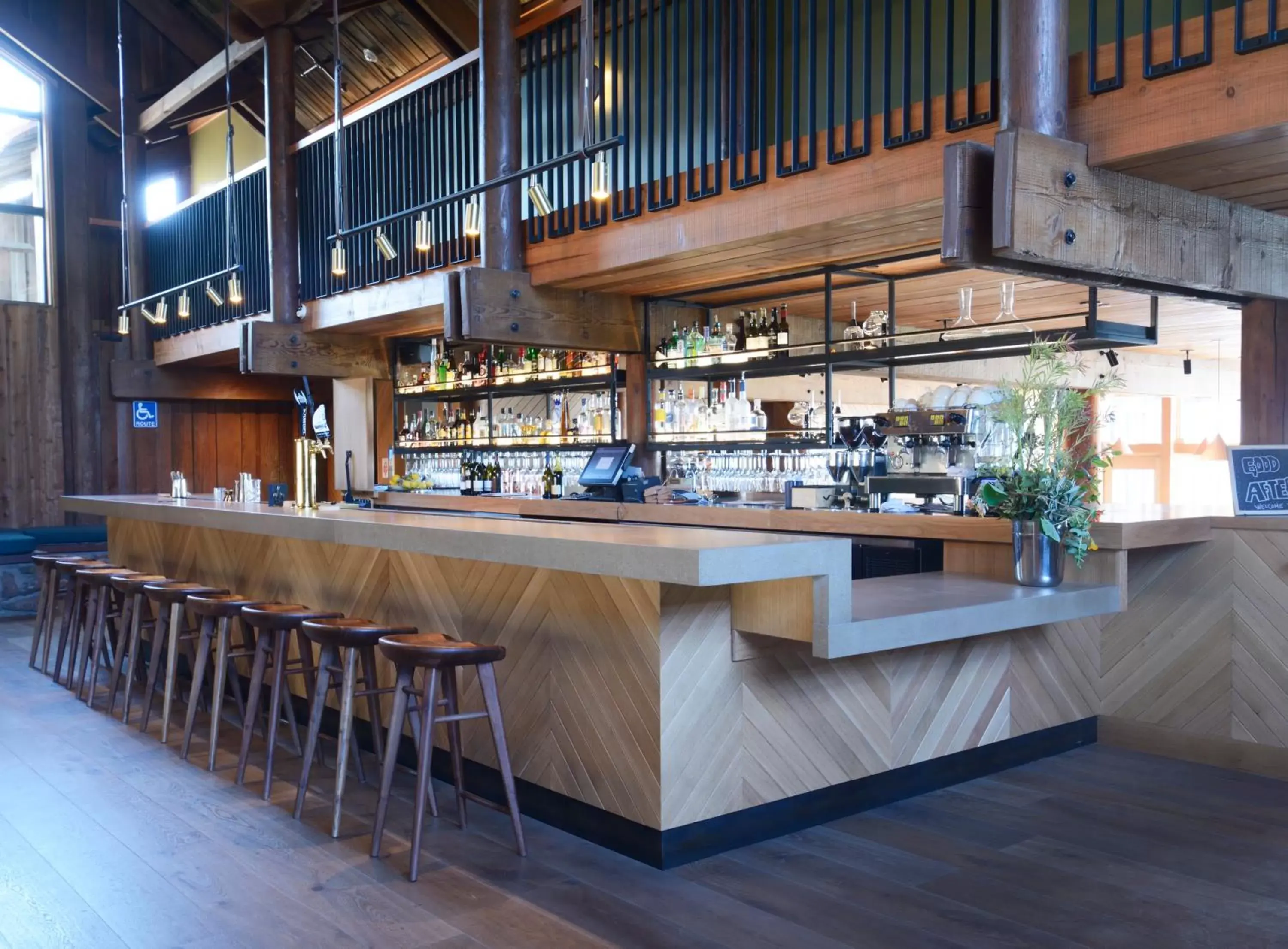 Lounge or bar, Lounge/Bar in Timber Cove Resort