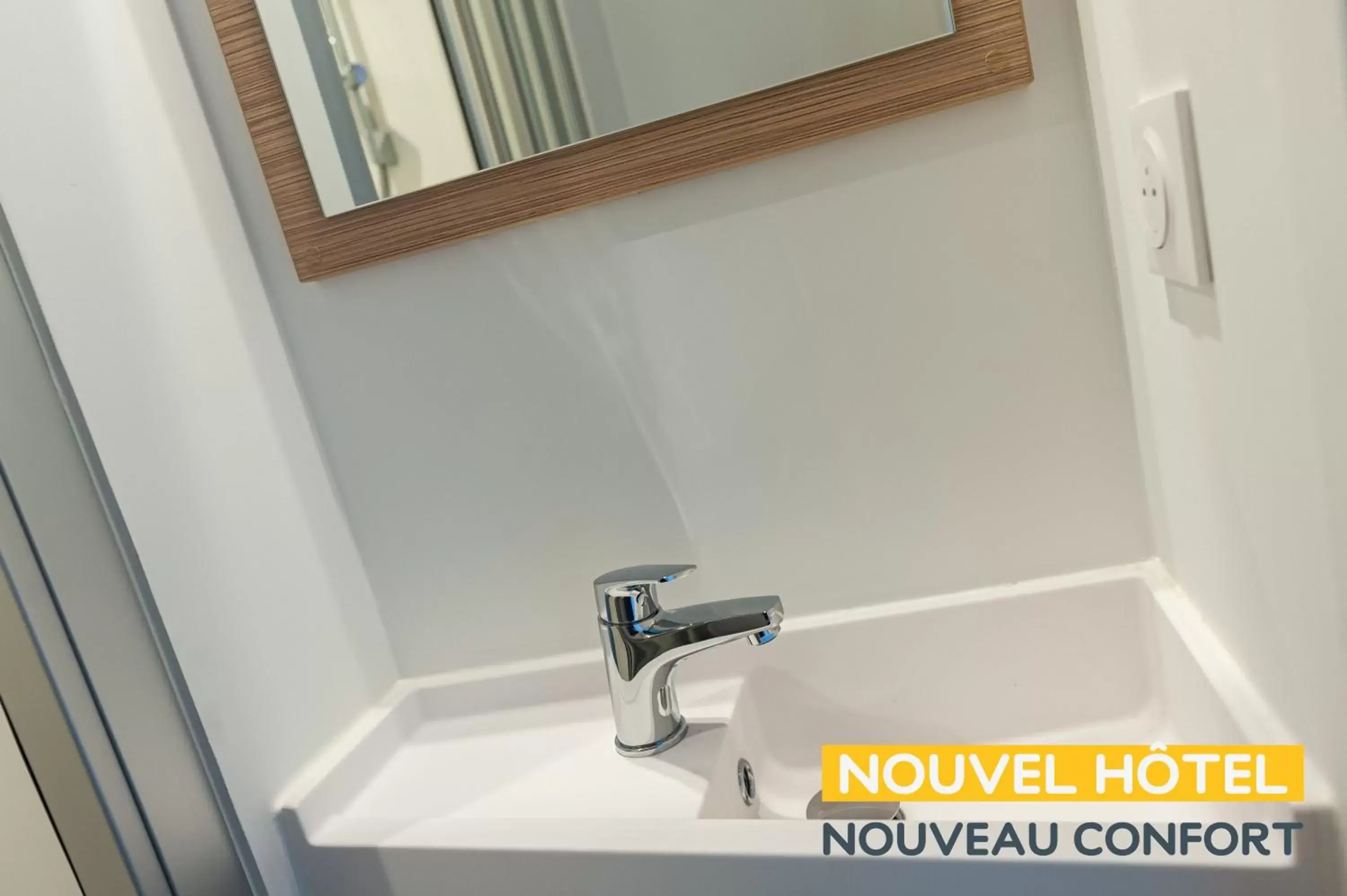Double Room in Premiere Classe Beaune Double Room in Premiere Classe Beaune