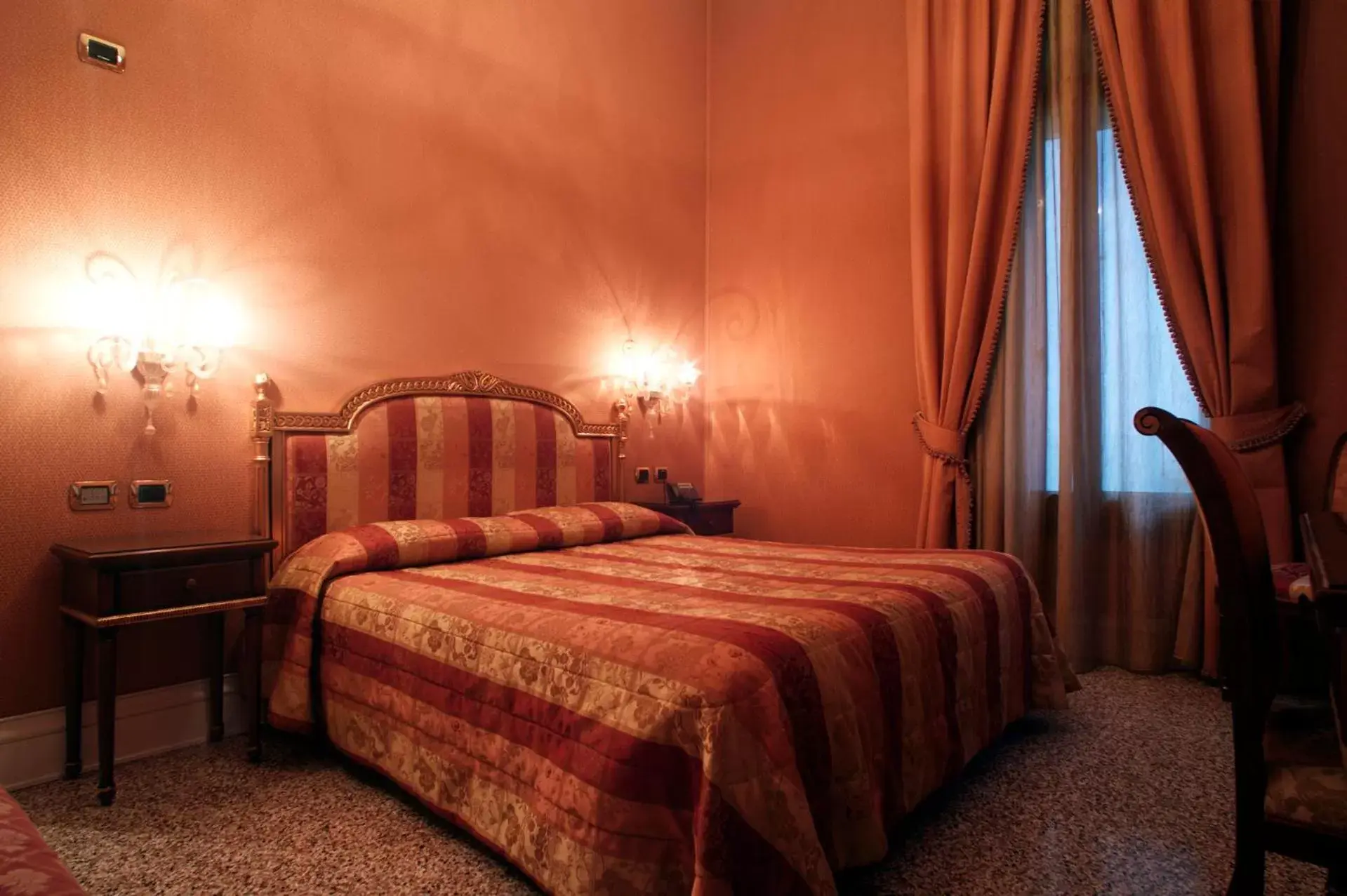 Photo of the whole room, Bed in Ca' Gottardi