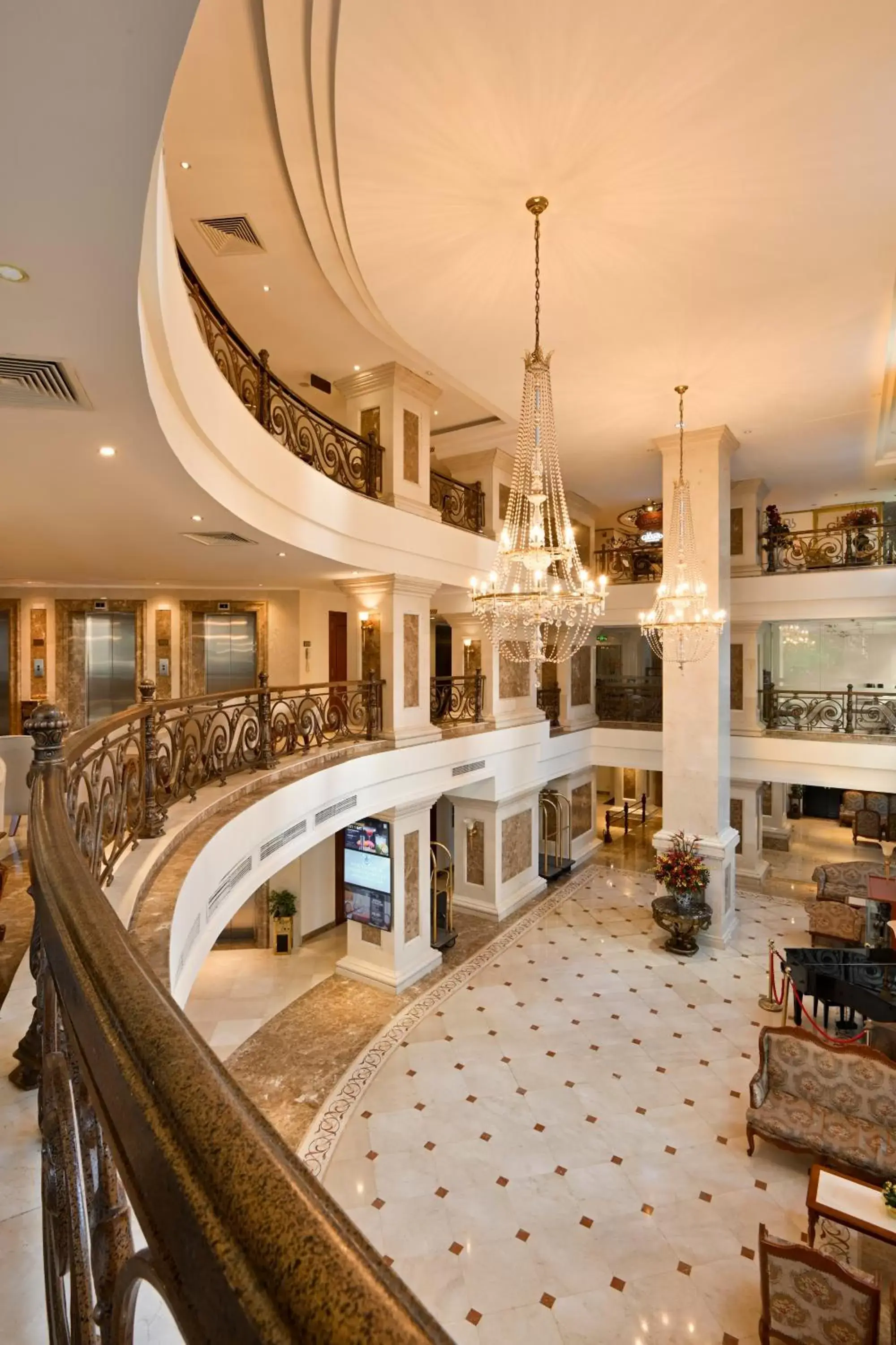 Lobby or reception, Restaurant/Places to Eat in Hotel Grand Saigon