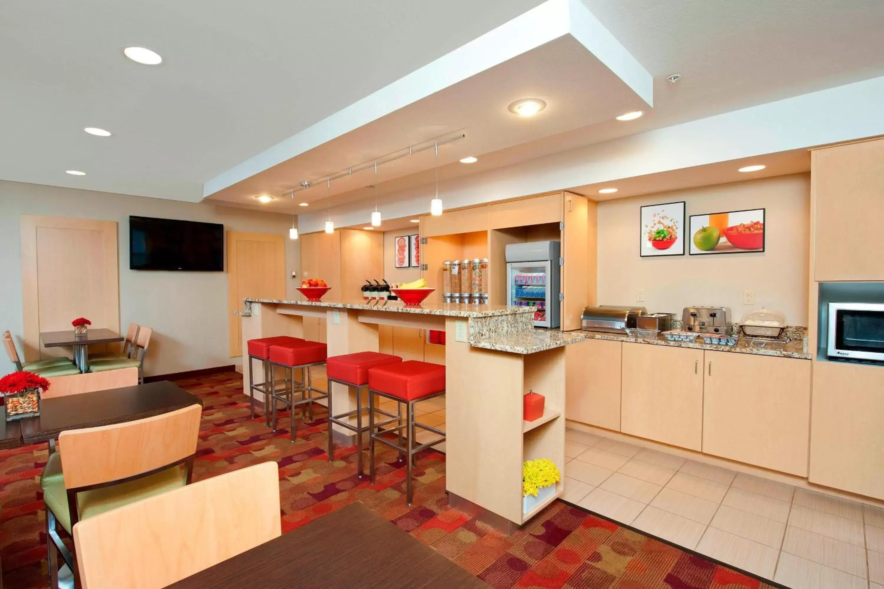 Breakfast, Restaurant/Places to Eat in TownePlace Suites by Marriott Bloomington